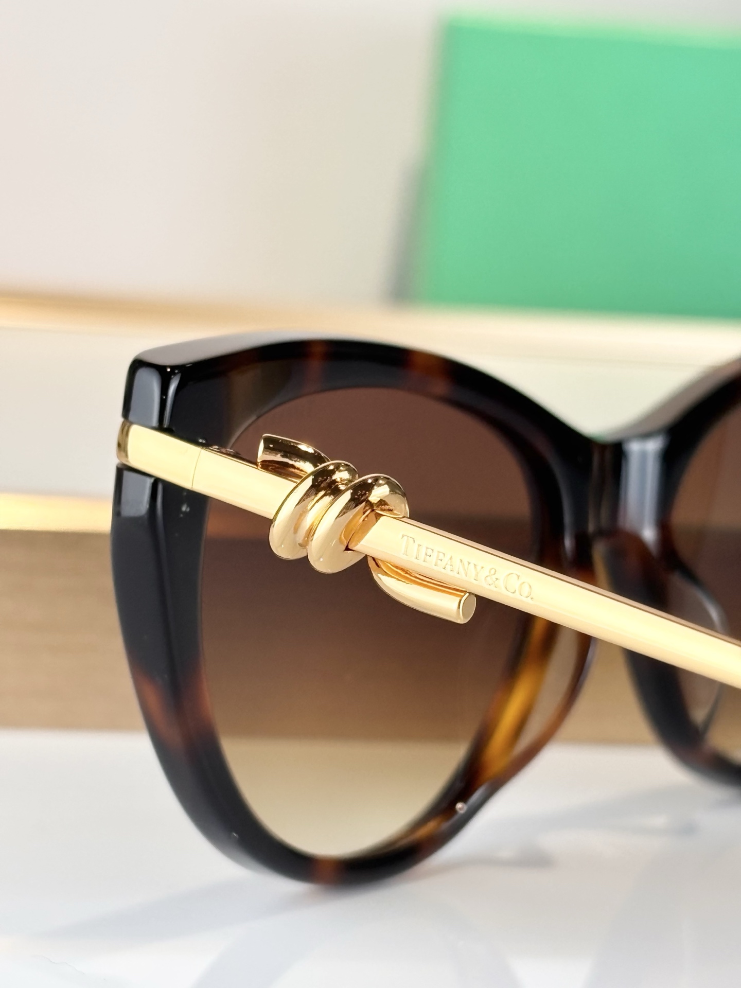 TIFFANY*Mod：TF4253Size：56口18-145