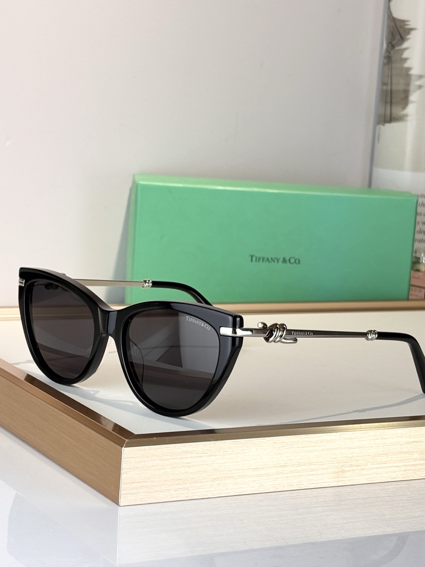 TIFFANY*Mod：TF4253Size：56口18-145