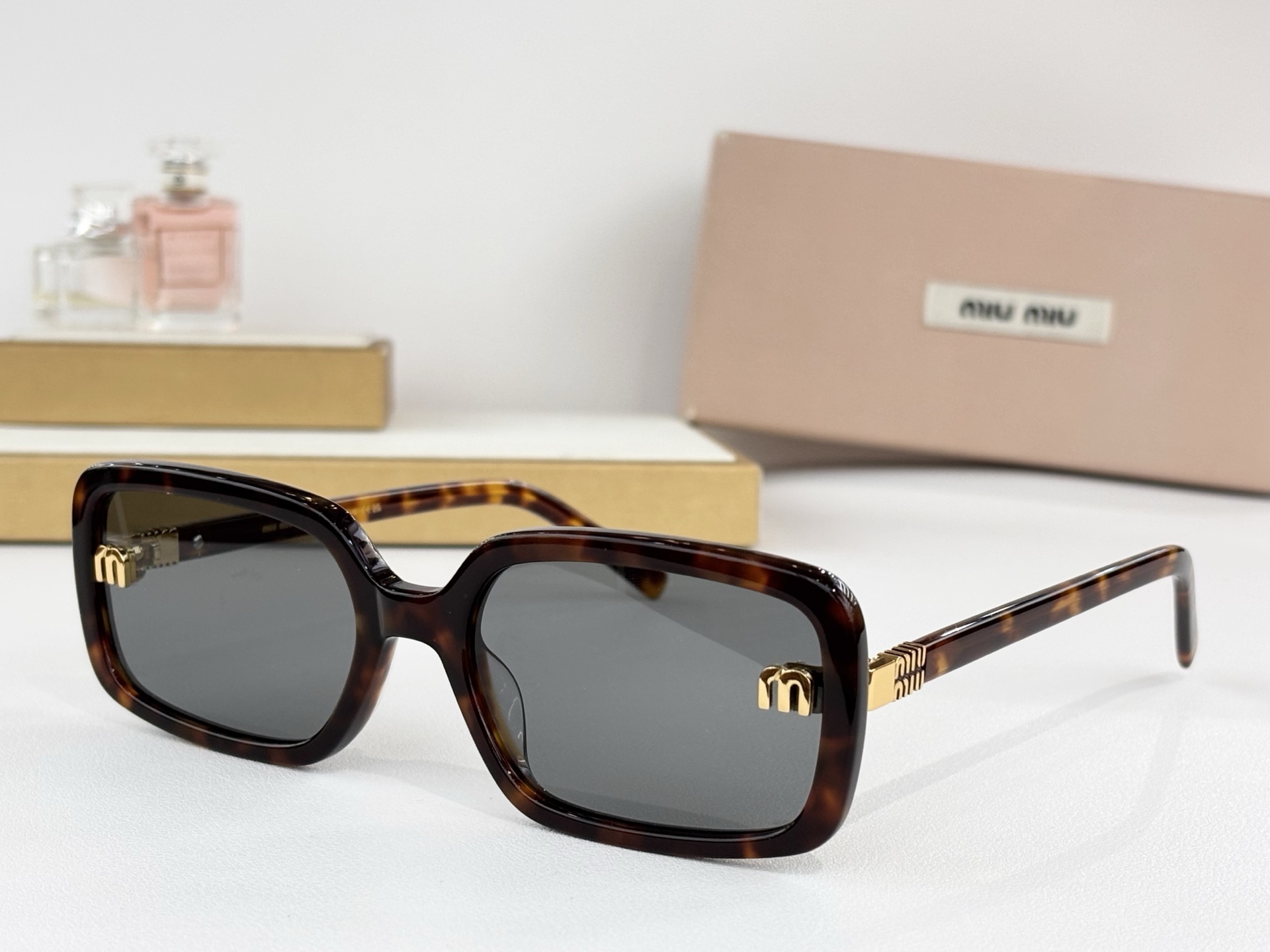 MIUMIUMOD：MU155AVSize：59口20-143