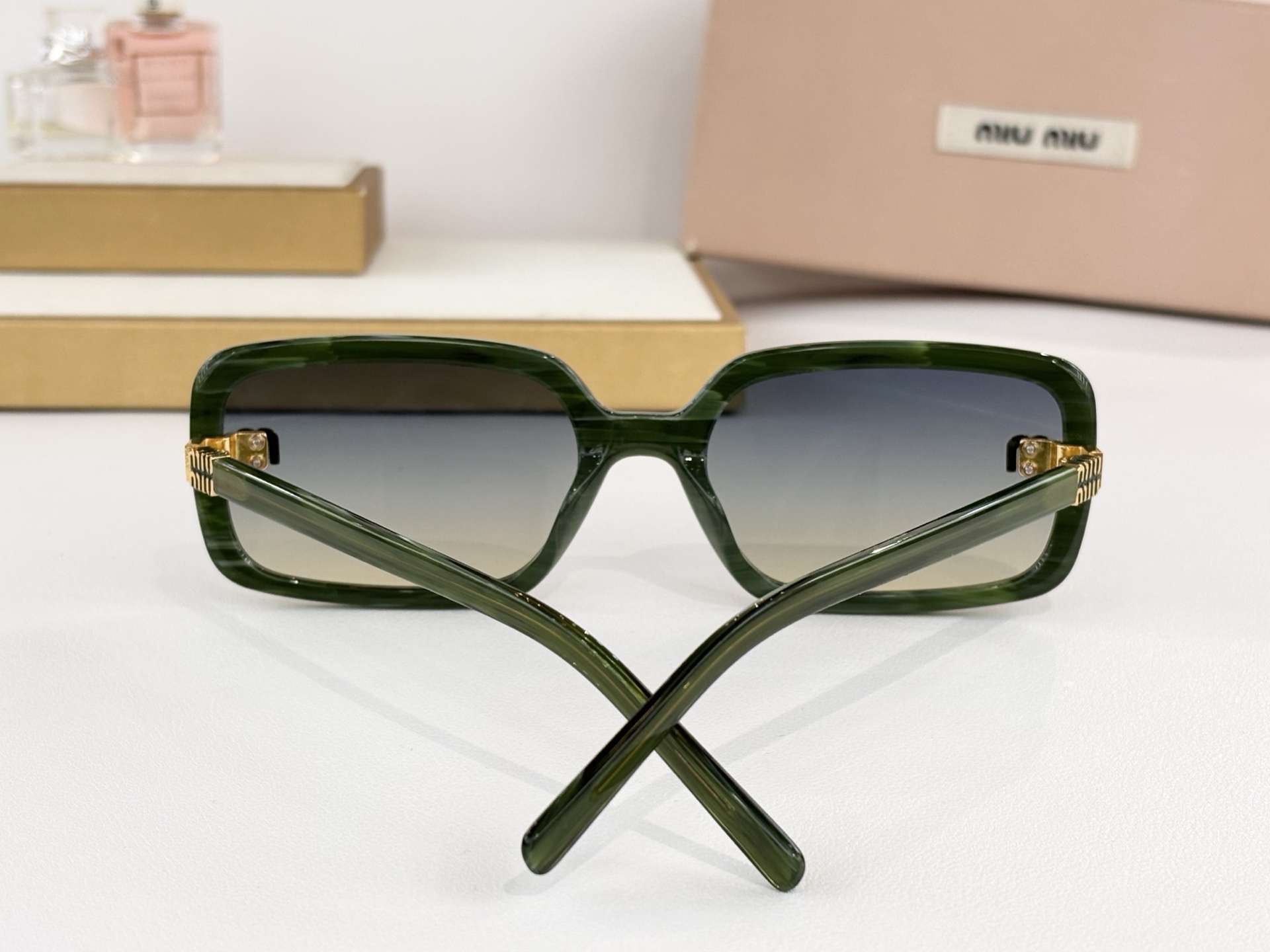 MIUMIUMOD：MU155AVSize：59口20-143