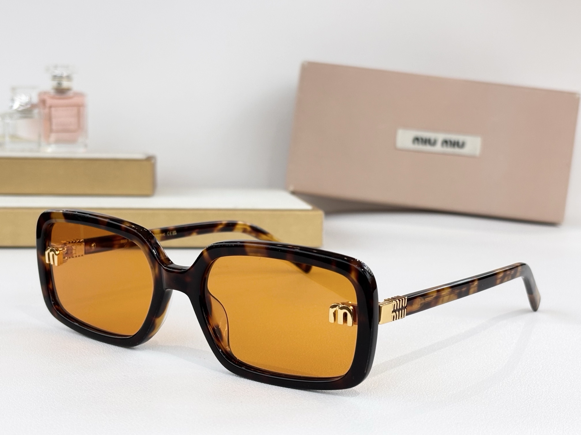 MIUMIUMOD：MU155AVSize：59口20-143