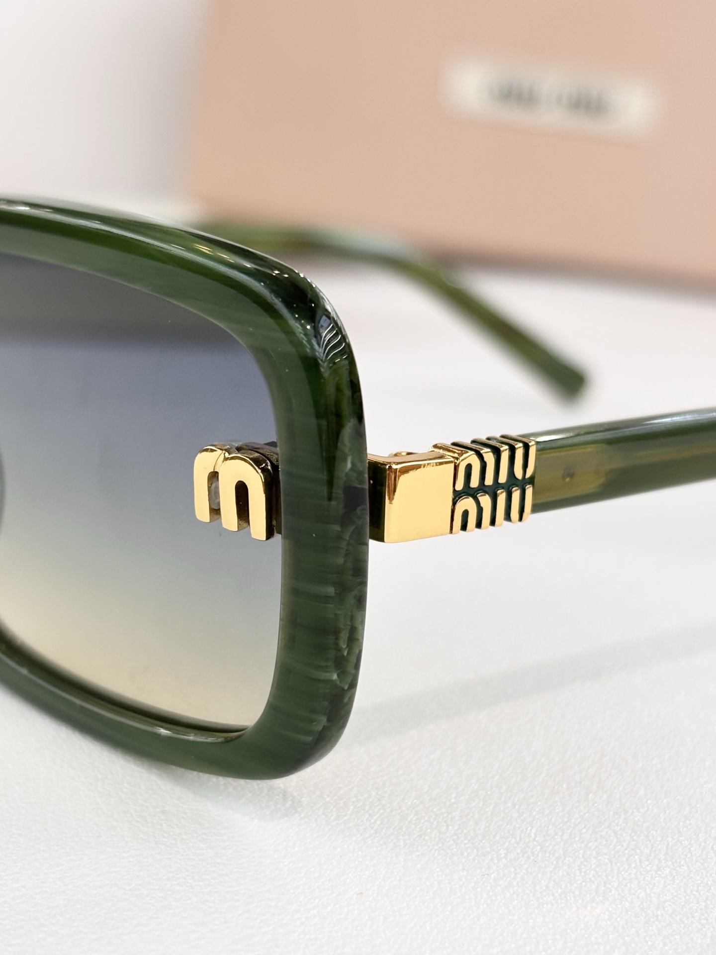 MIUMIUMOD：MU155AVSize：59口20-143