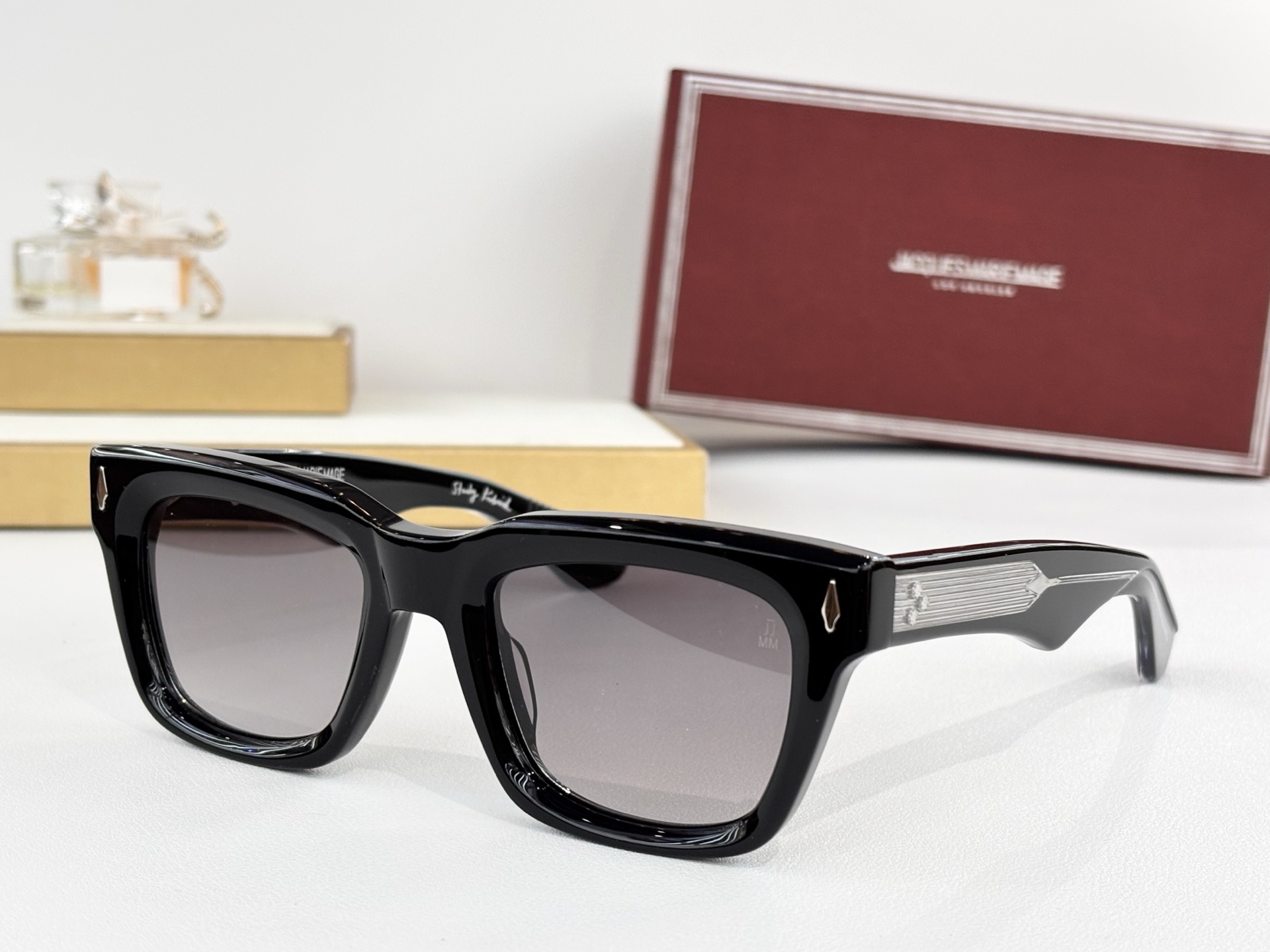 JACQUES MARIE MAGEMODEL：THE SHININGSIZE:50-22