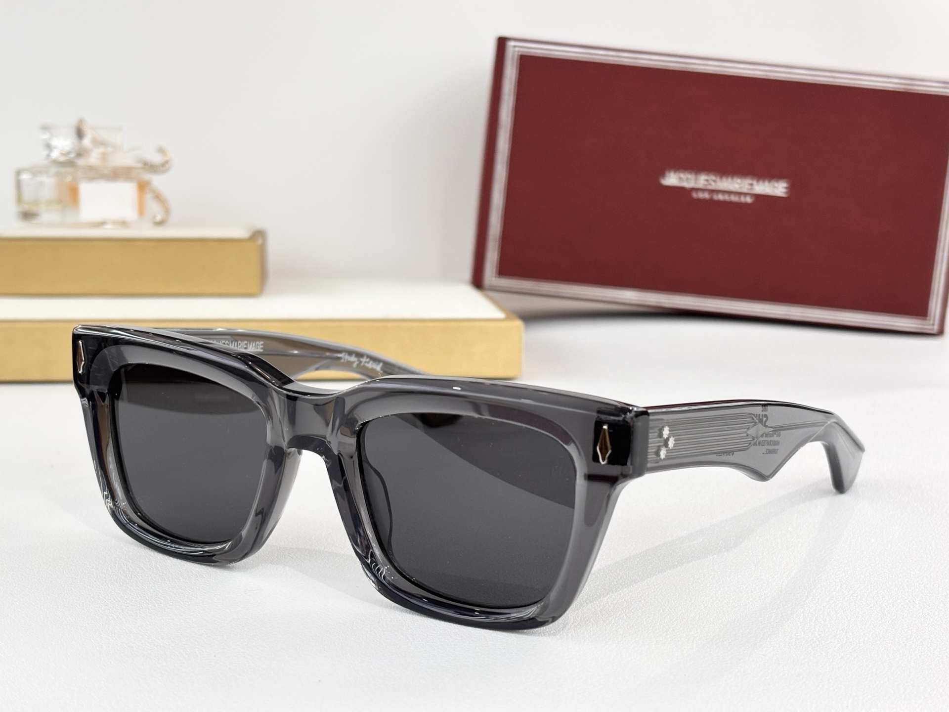 JACQUES MARIE MAGEMODEL：THE SHININGSIZE:50-22