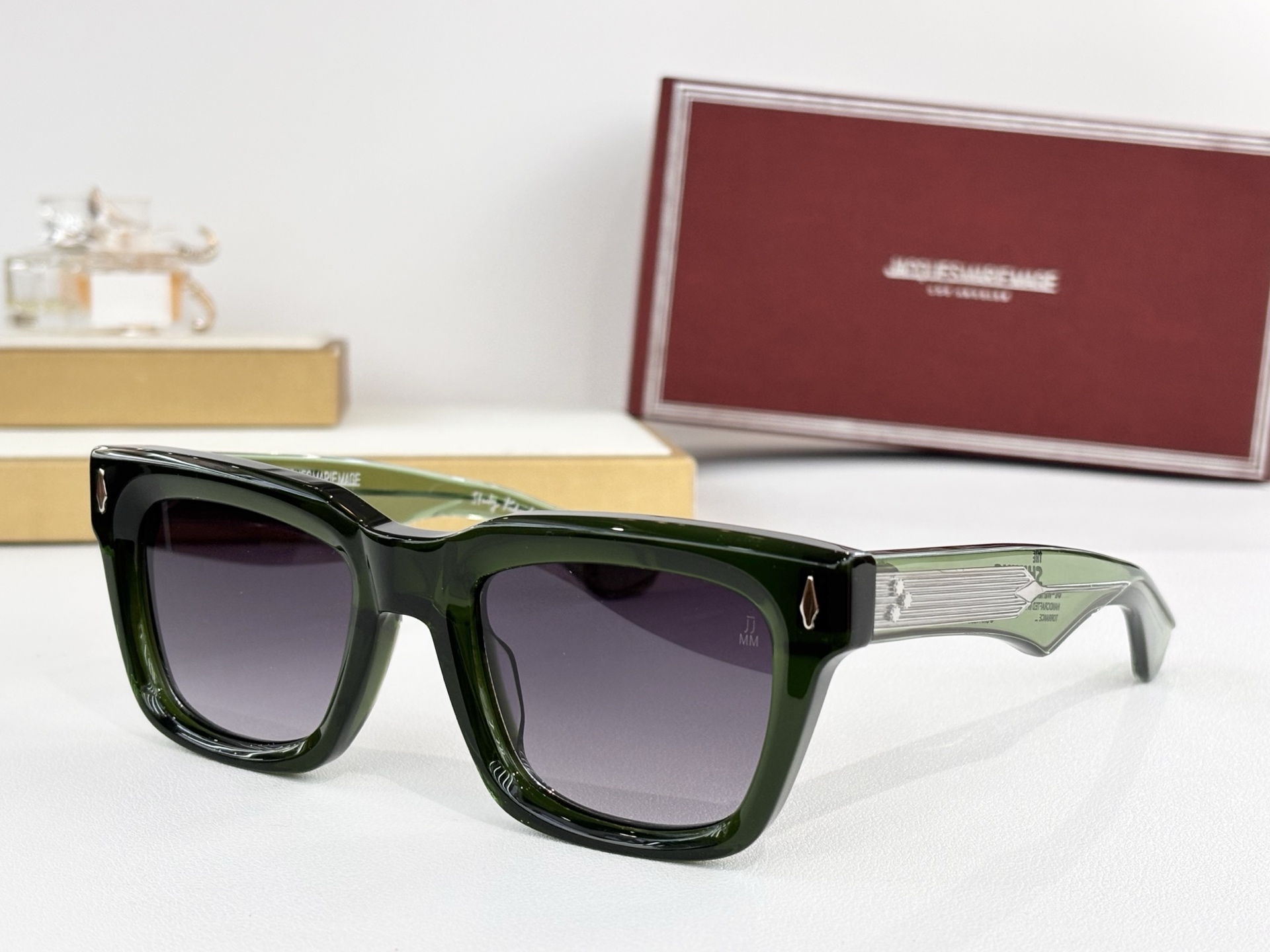 JACQUES MARIE MAGEMODEL：THE SHININGSIZE:50-22