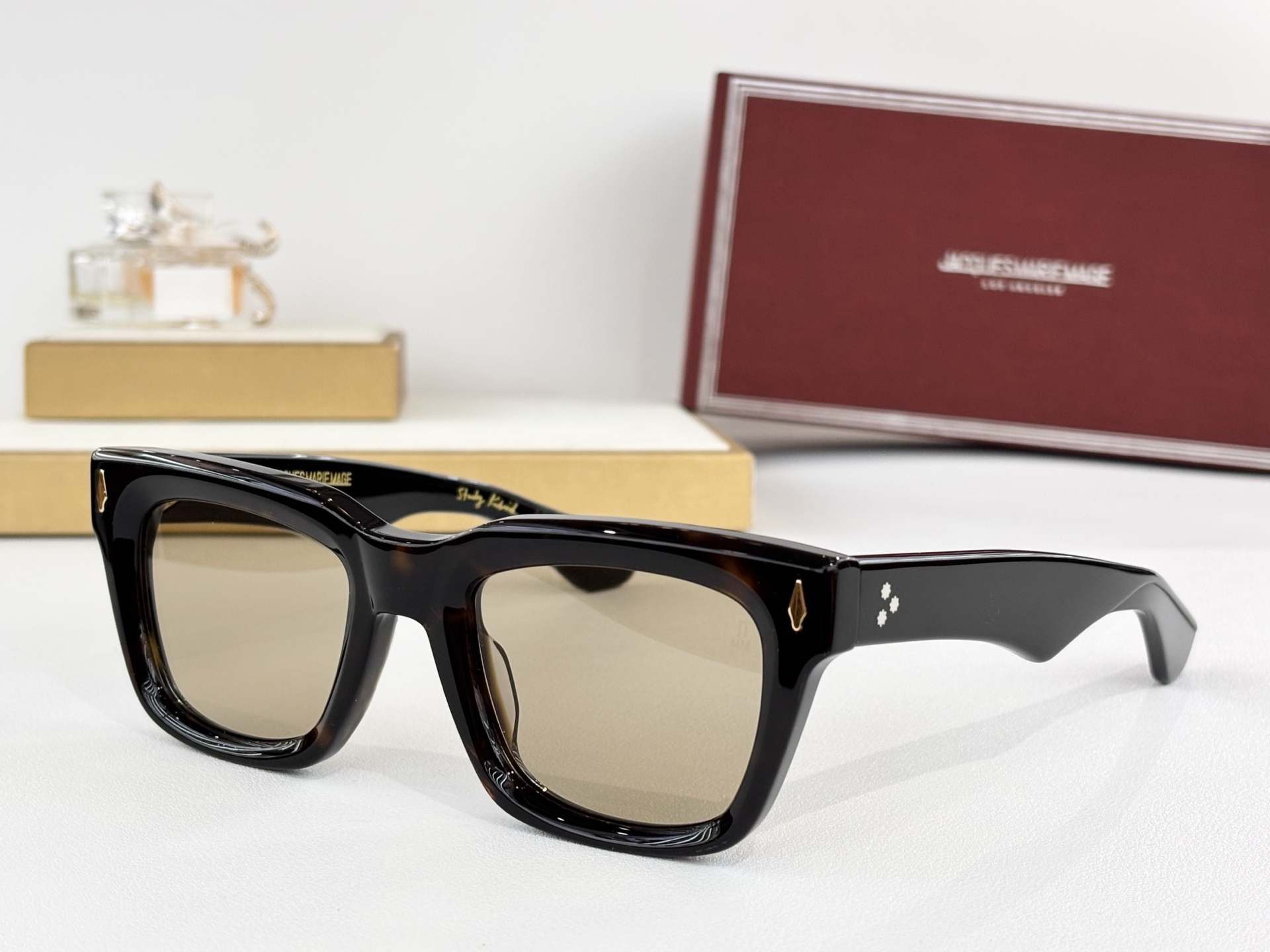 JACQUES MARIE MAGEMODEL：THE SHININGSIZE:50-22