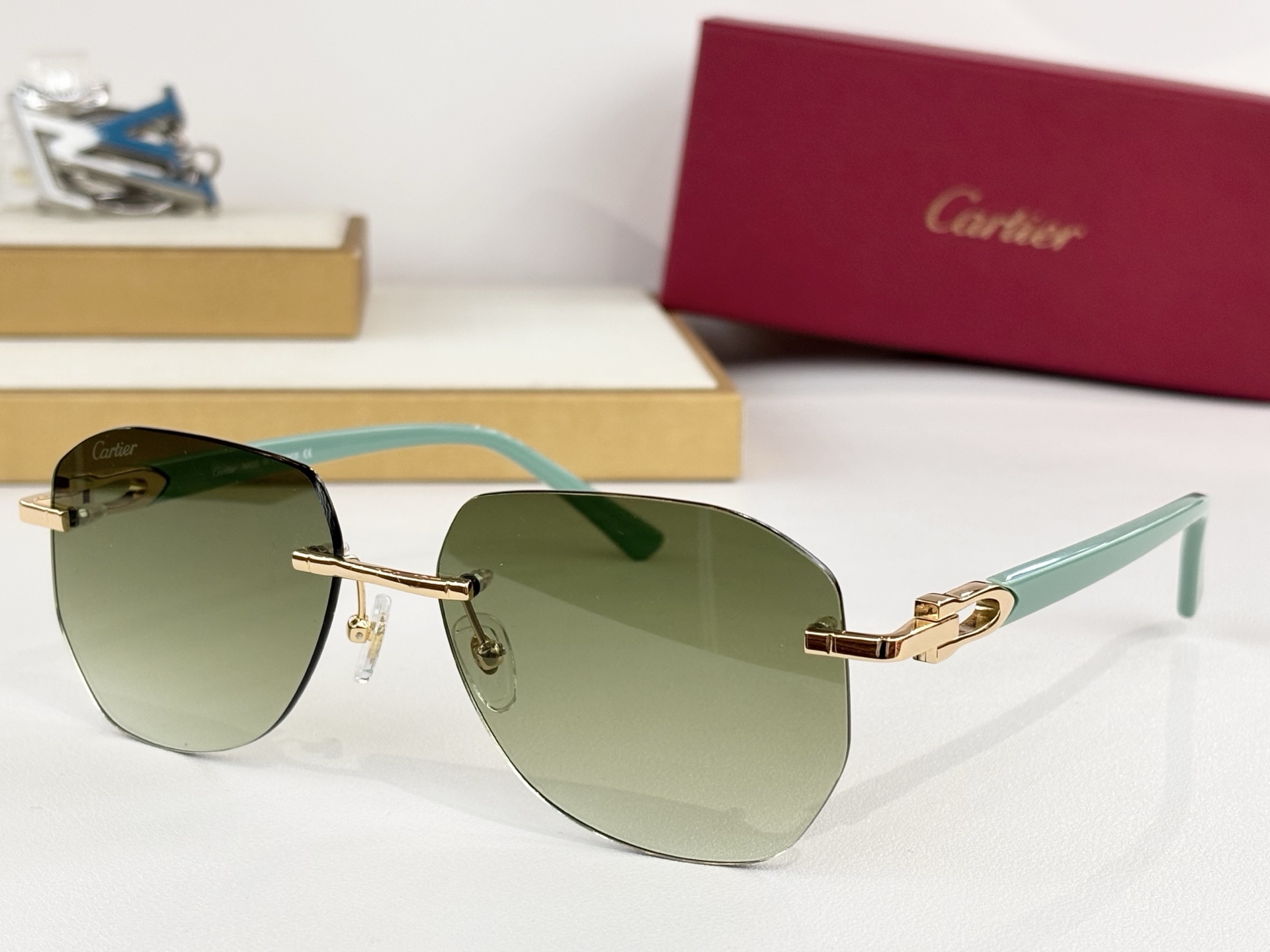 CartierMOD：CT0583SSize：57口18-145