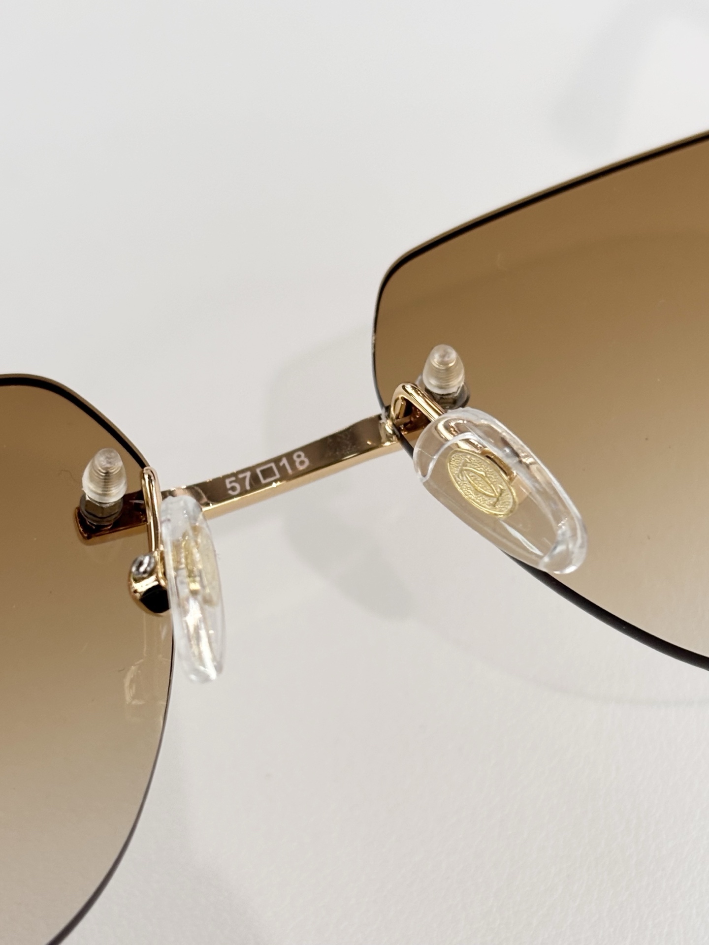 CartierMOD：CT0583SSize：57口18-145