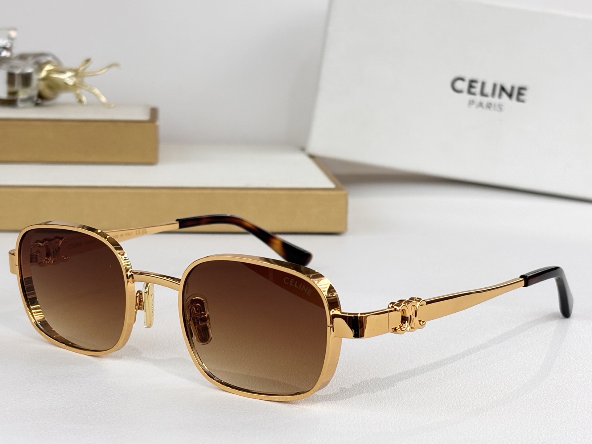 𝘾𝙀𝙇𝙄𝙉𝙀MOD：CL42142USize：50口21-143