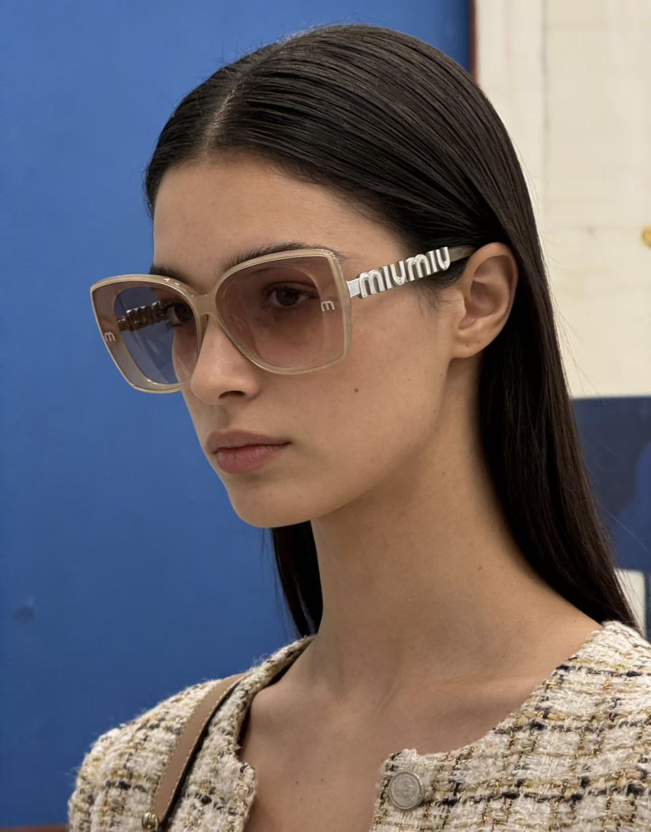 MIUMIUMOD:SMU086ZSize:51口19-135