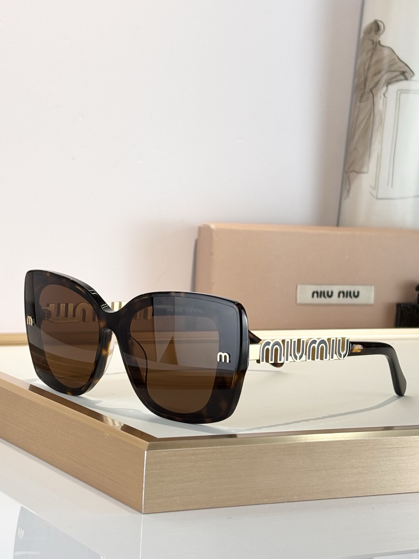 MIUMIUMOD:SMU086ZSize:51口19-135