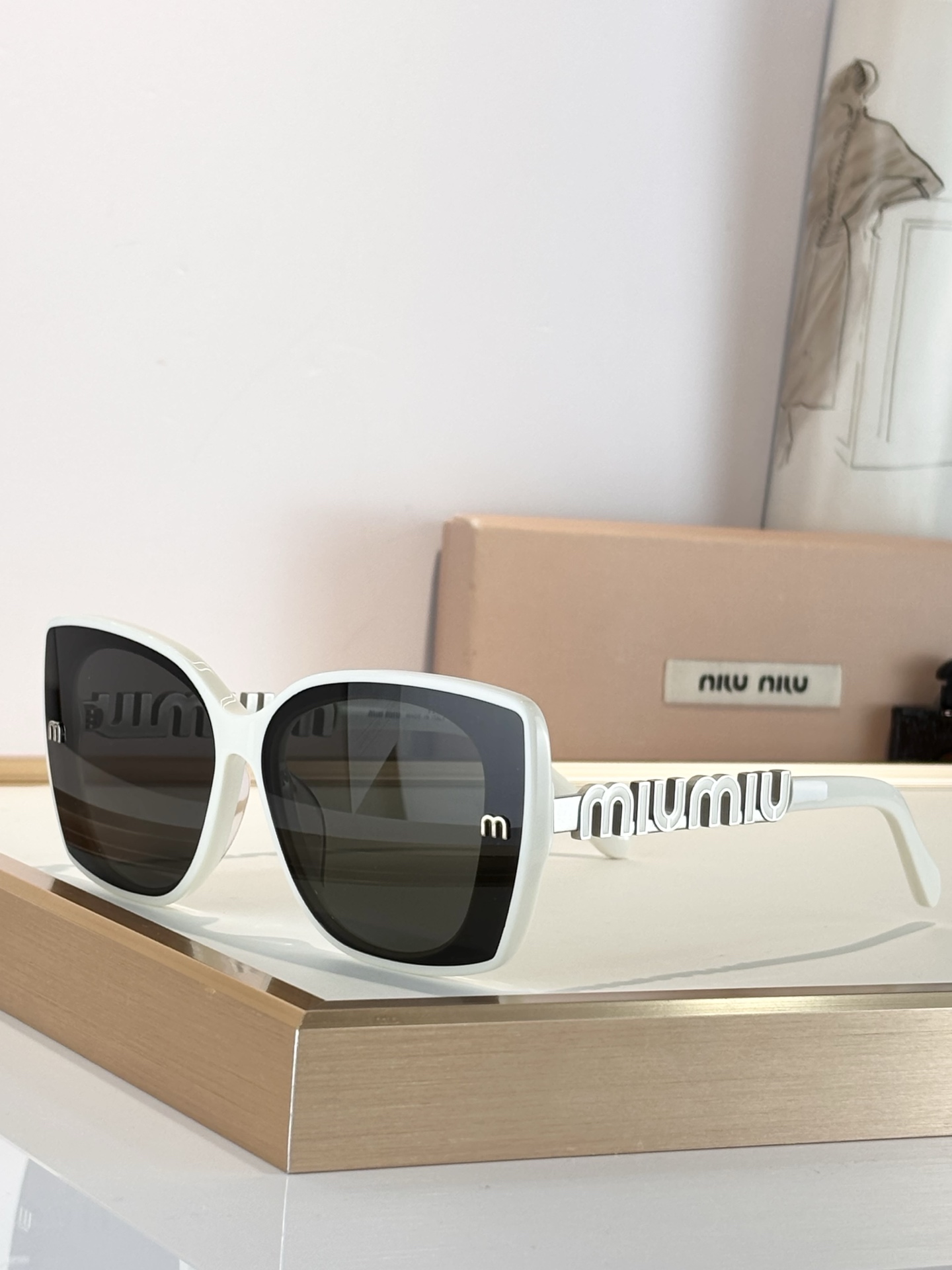 MIUMIUMOD:SMU086ZSize:51口19-135