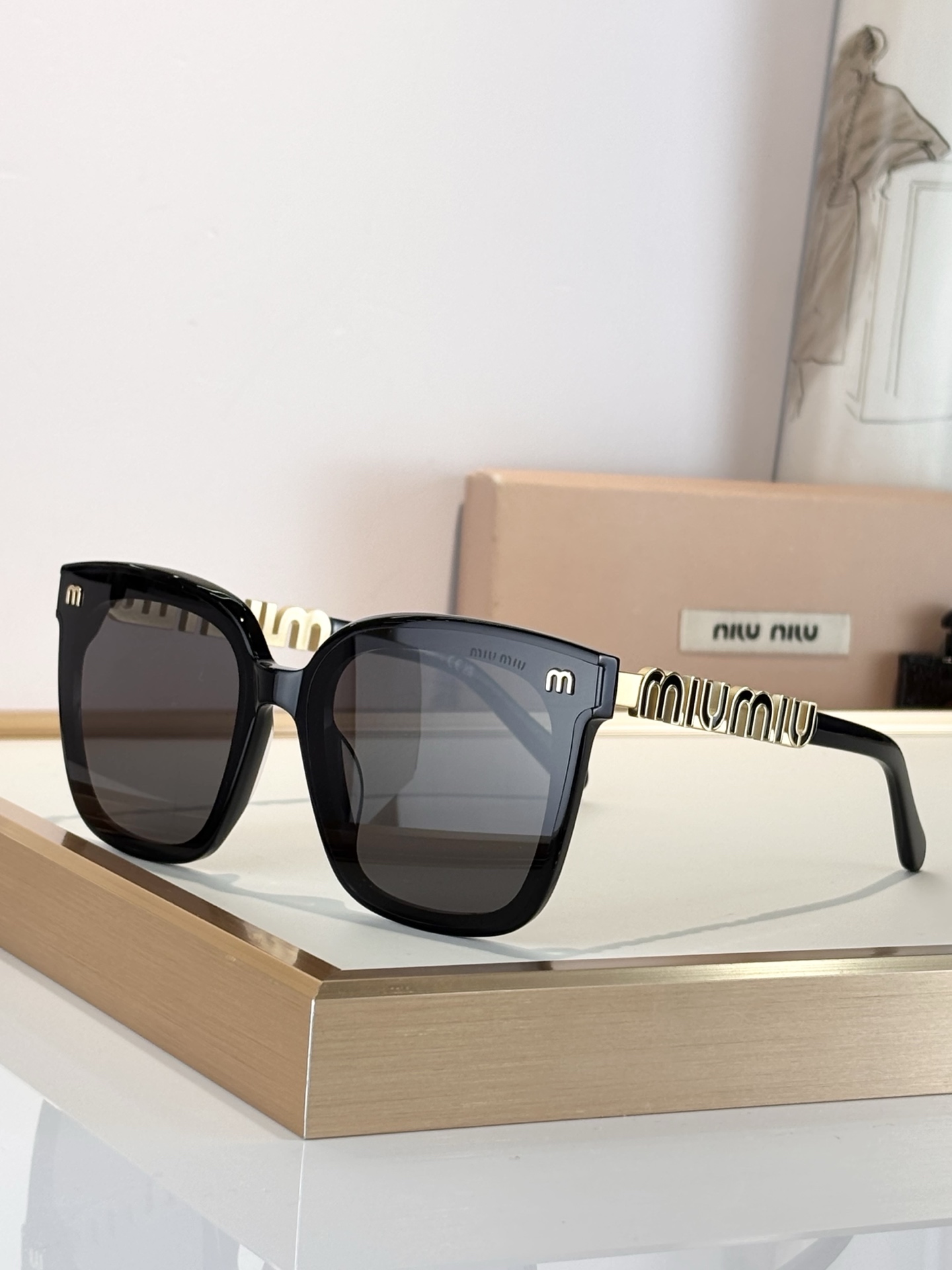 MIUMIUMOD:SMU088ZSize:53口24-135