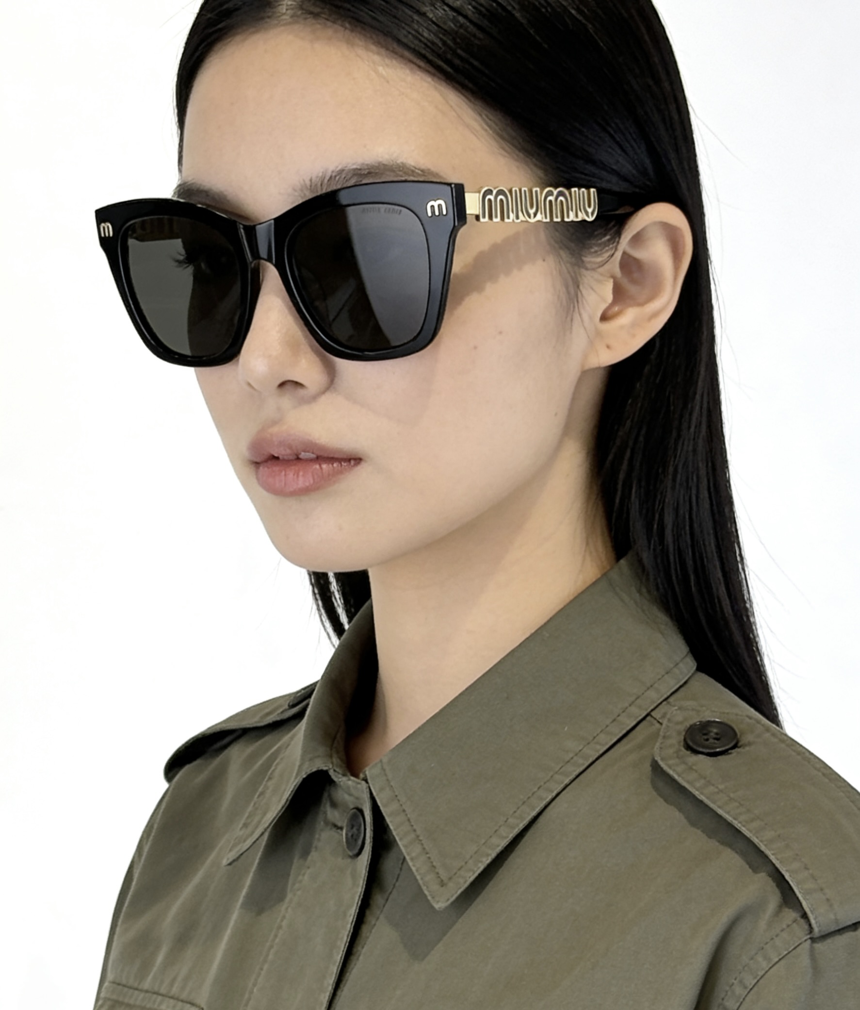 MIUMIUMOD:SMU085ZSize:51口20-135