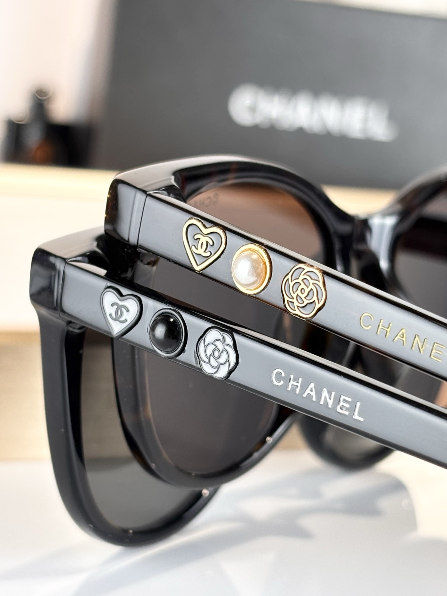 CHANELMODEL：CH8820SIZE：54口23-145