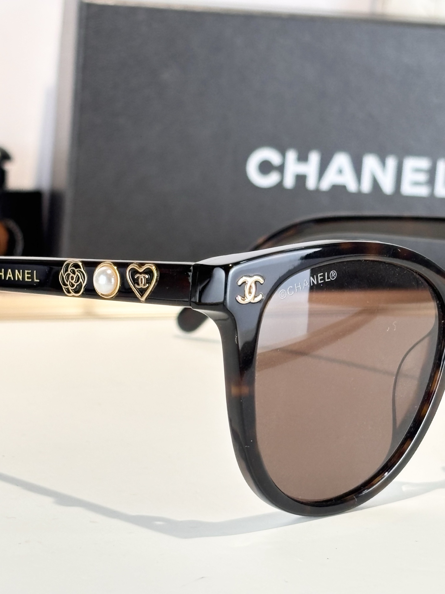 CHANELMODEL：CH8820SIZE：54口23-145