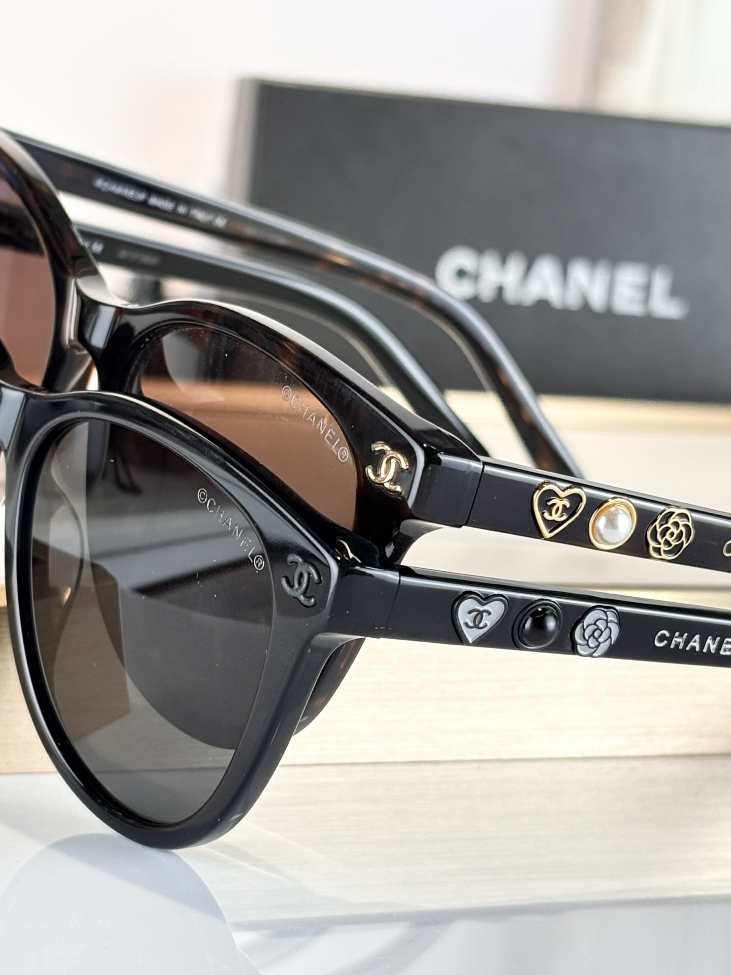 CHANELMODEL：CH8820SIZE：54口23-145