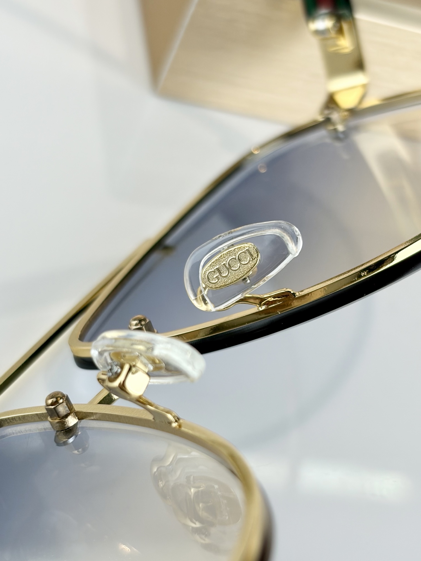 GUCCIMOD：GG1418SSize：64口12-145