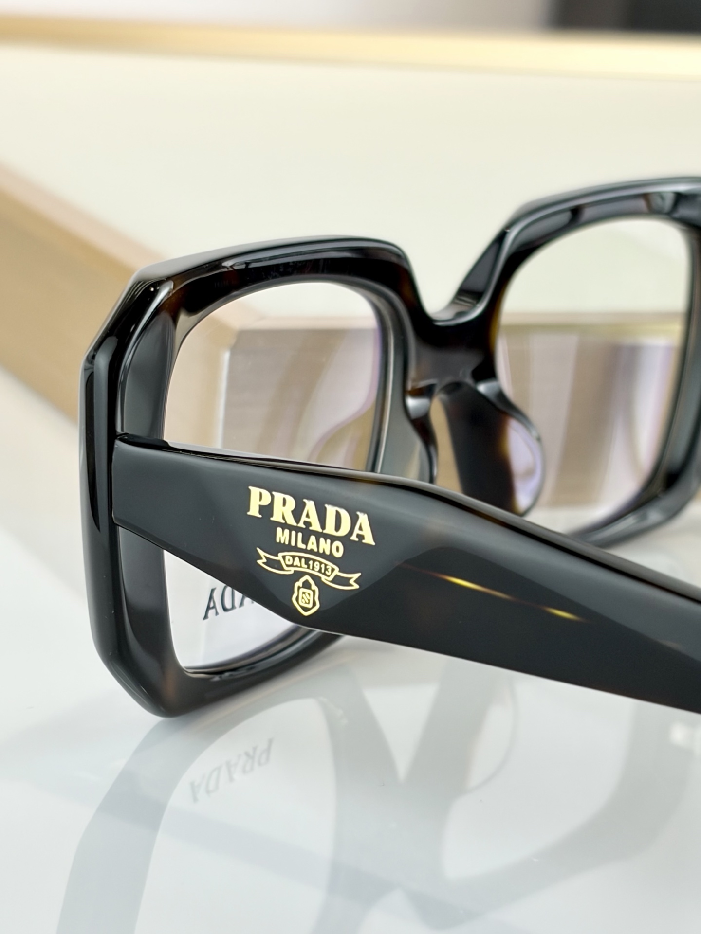 PRADAMOD：PR C09VSize：53口19-145