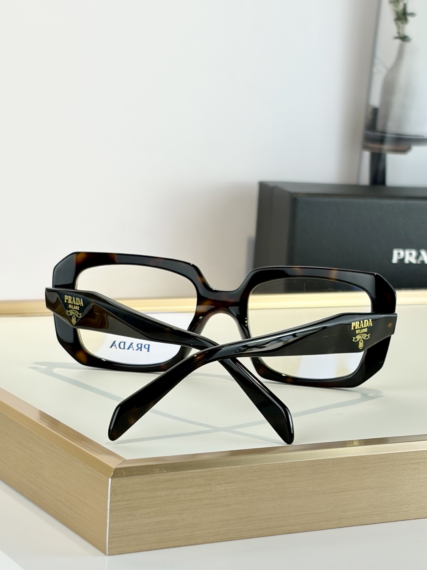 PRADAMOD：PR C09VSize：53口19-145