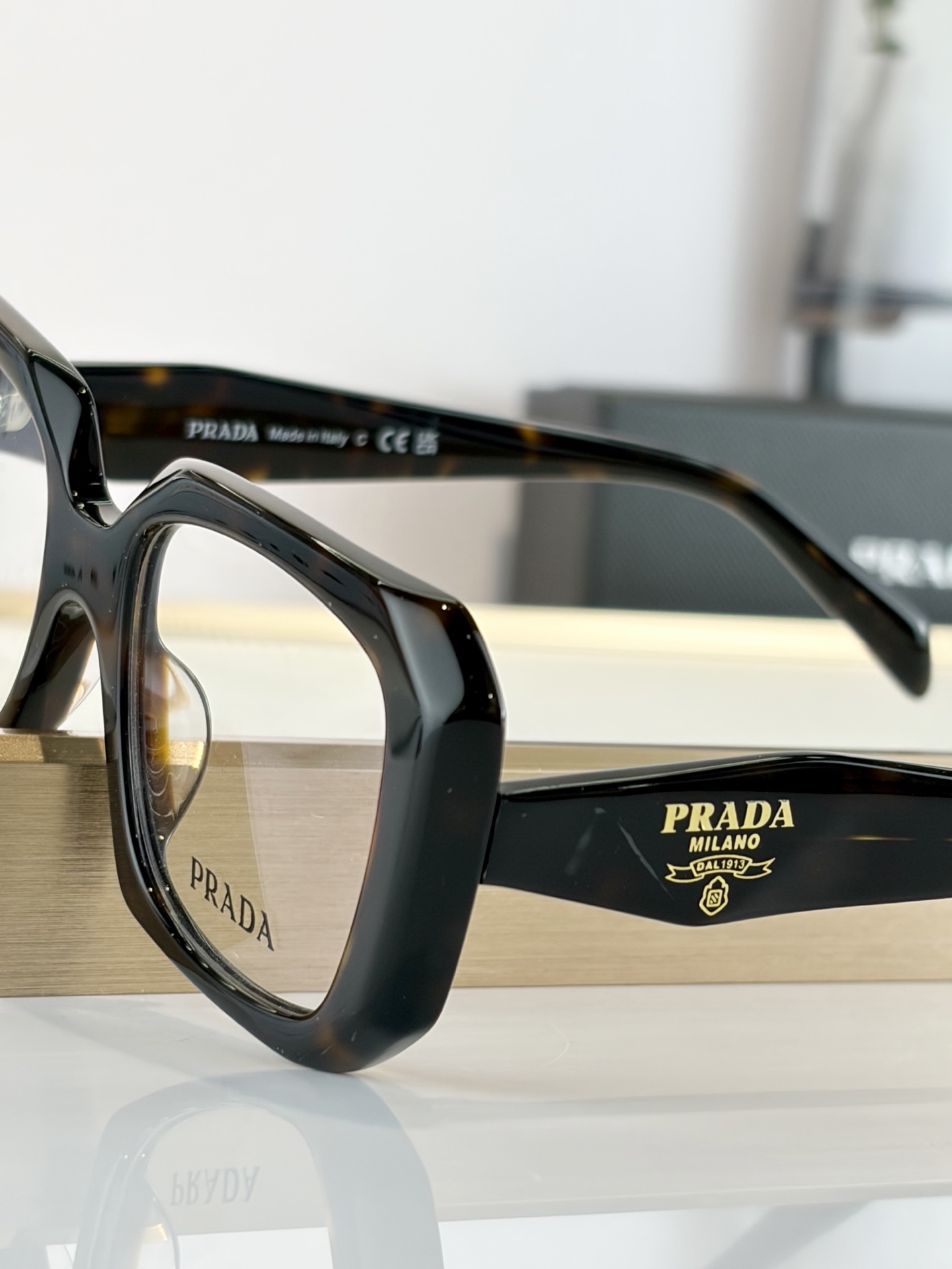 PRADAMOD：PR C09VSize：53口19-145