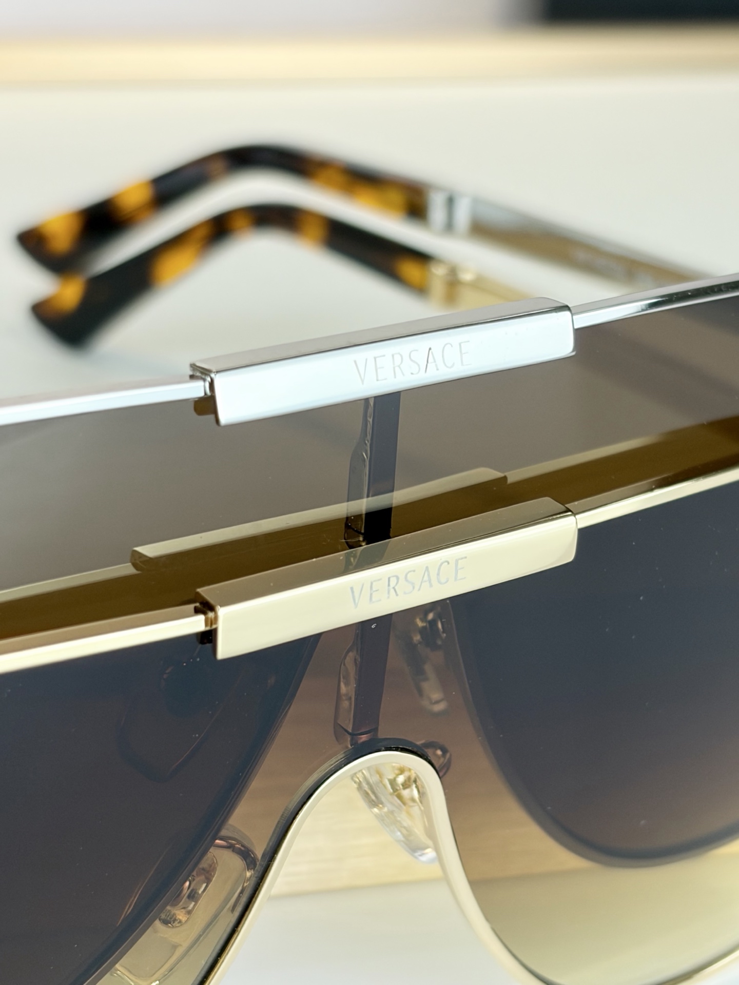 VERSAC*MOD：VE4523USize：00口00-145