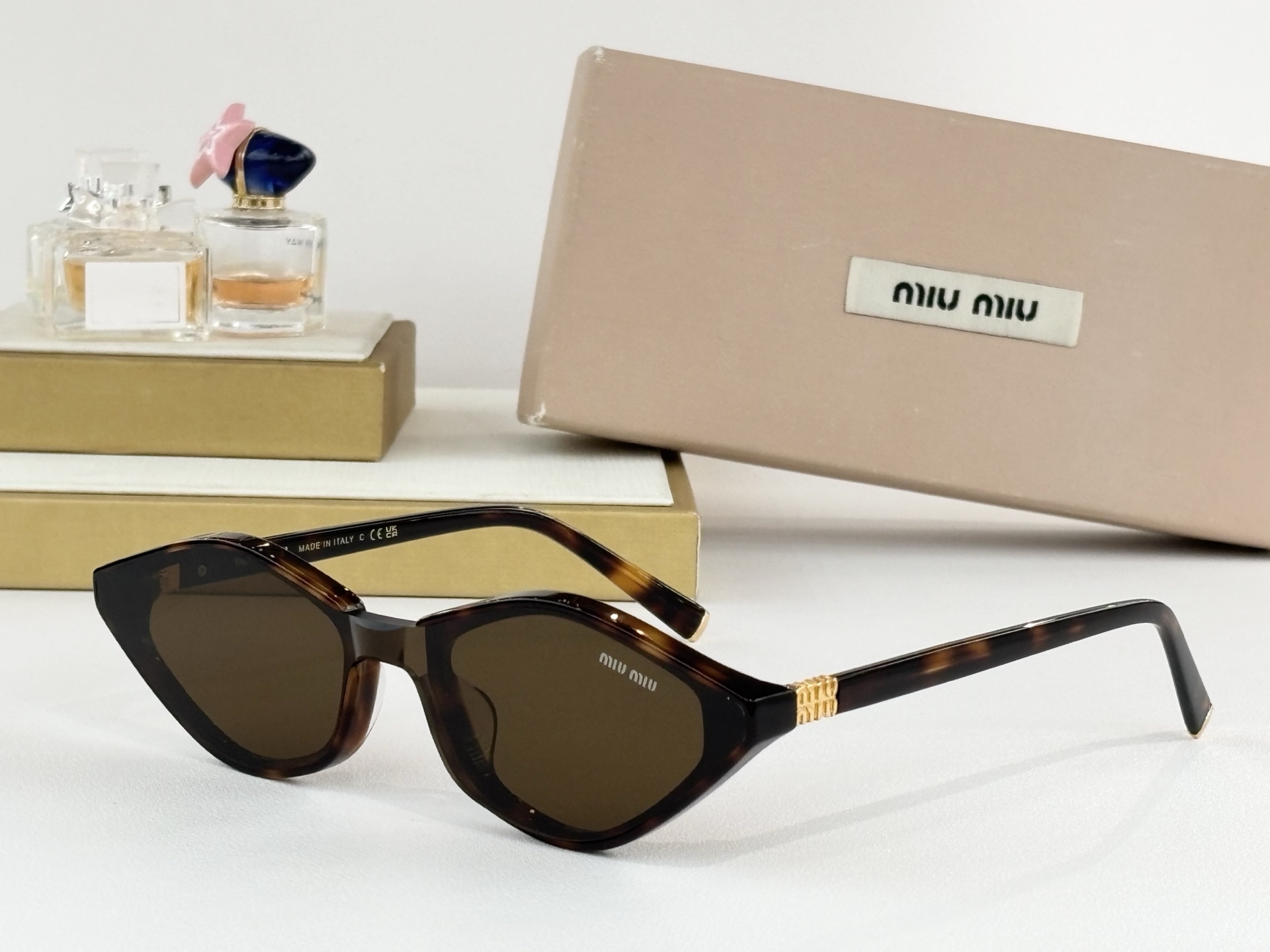 MIUMI*MOD：MU A1942Size：53口20-145