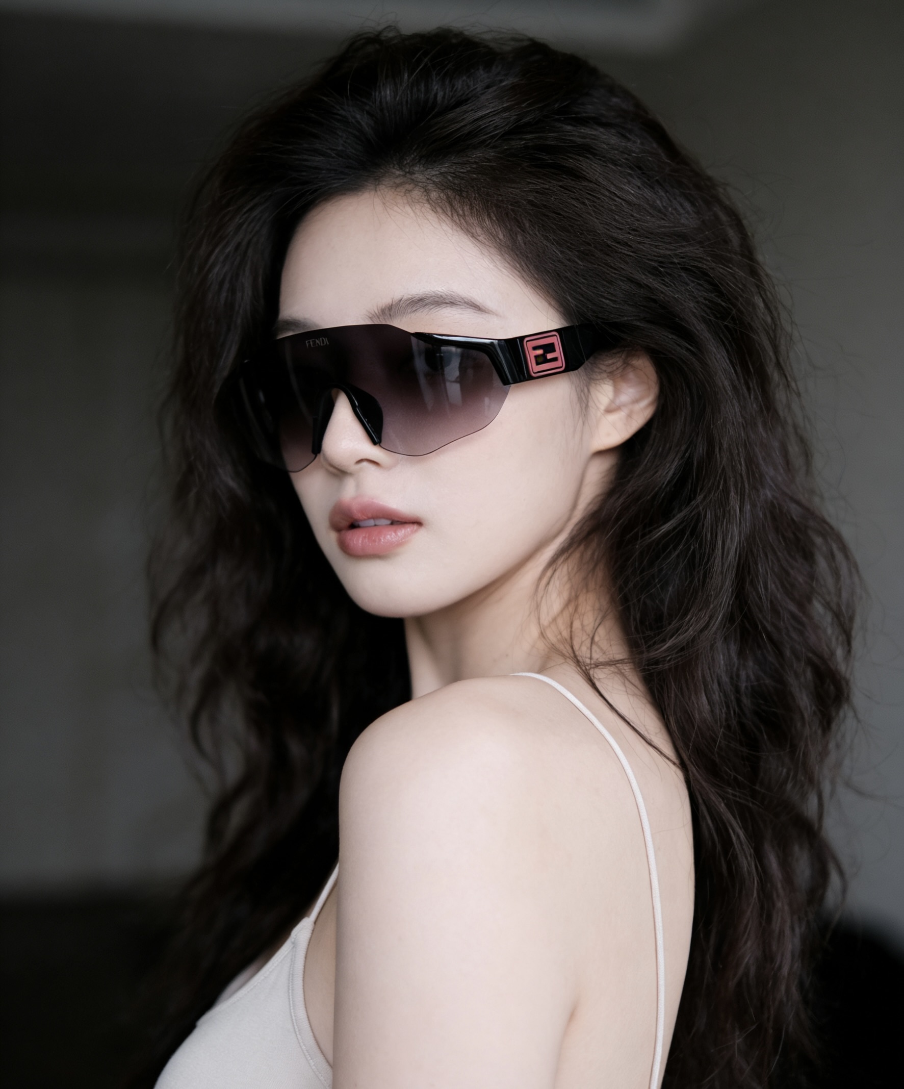 FENDIOversized MOD：FE40088USize：145-135