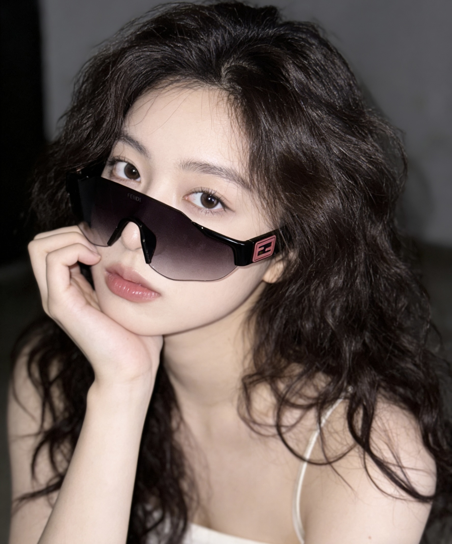 FENDIOversized MOD：FE40088USize：145-135