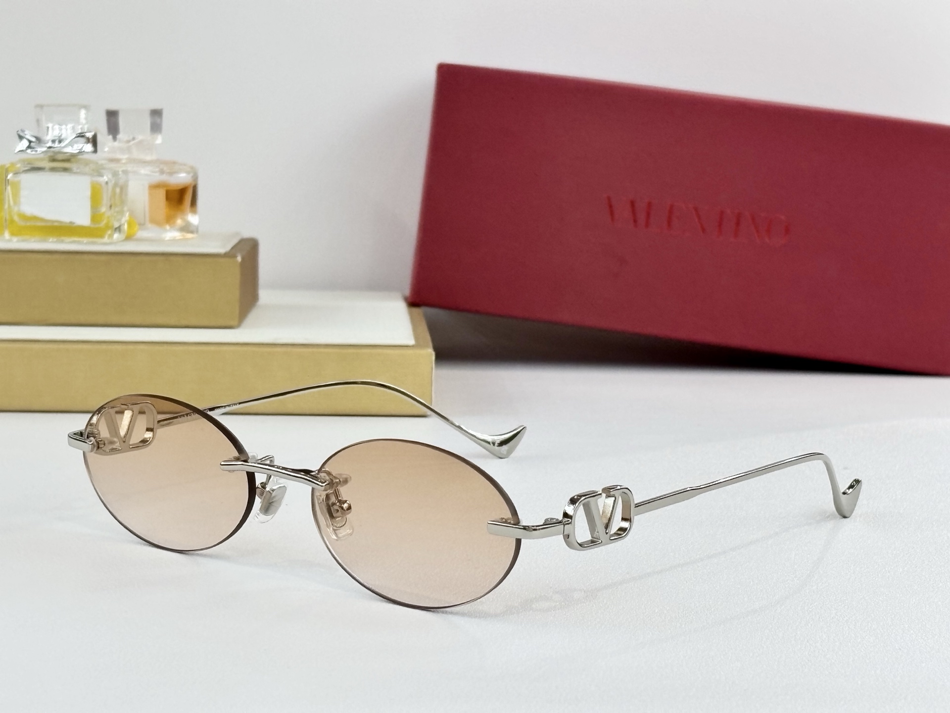 VALENTINOMODEL：VG0032SSIZE：54口17-140