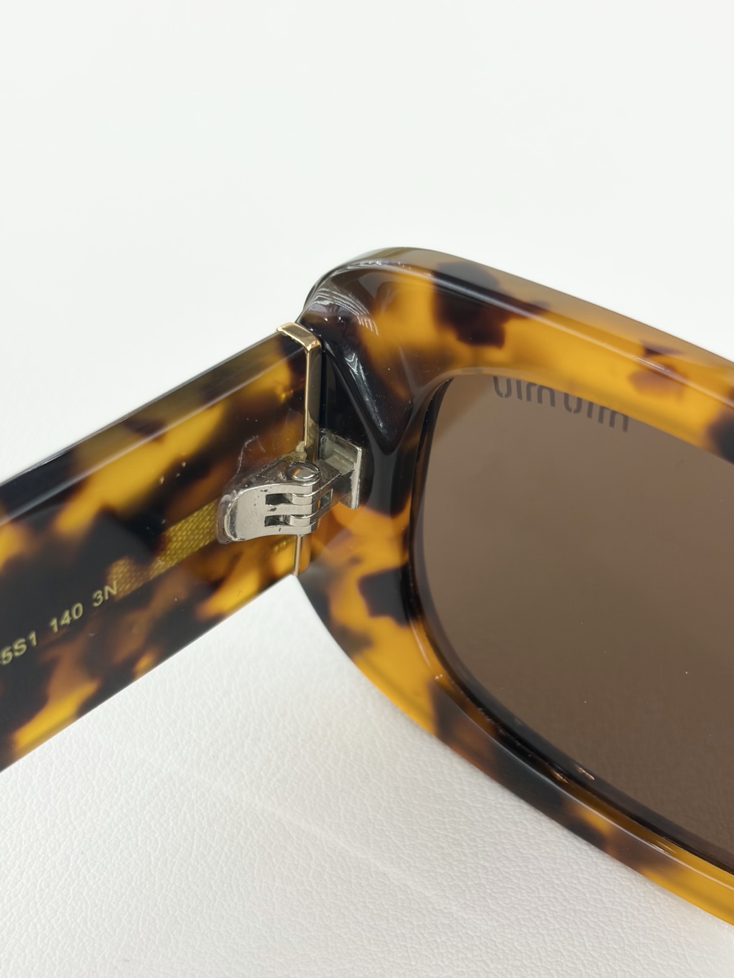 MIUMIUMOD：OMU 08YSSize：51口21-140