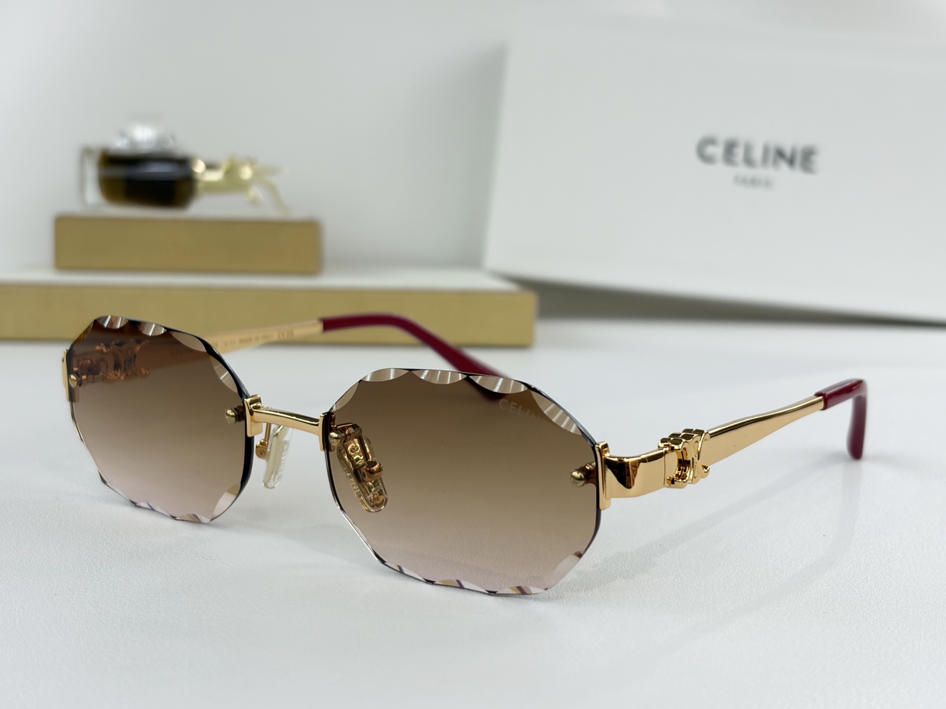 CELIN*MODEL: CL42141USIZE:56口18-143