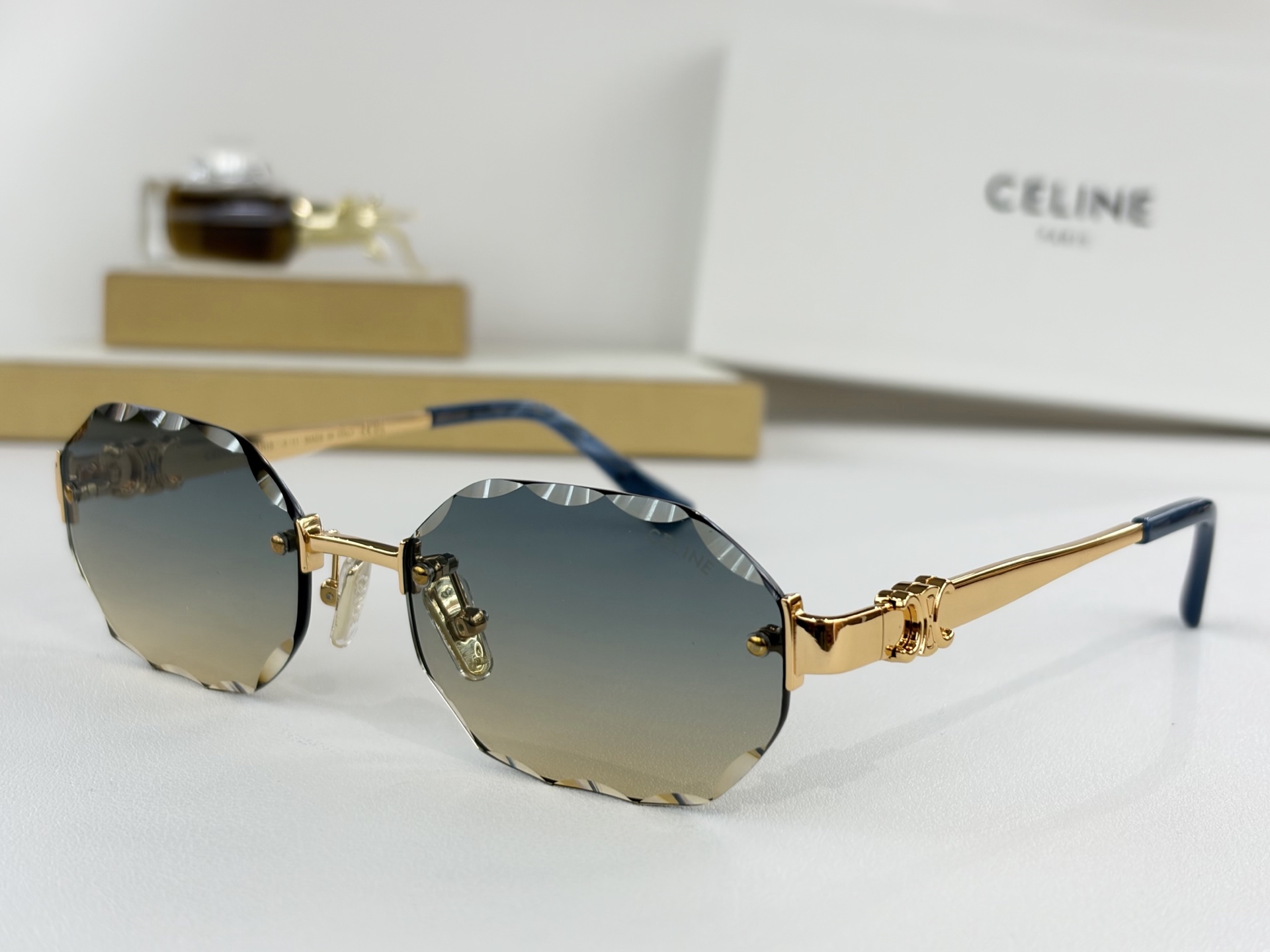 CELIN*MODEL: CL42141USIZE:56口18-143