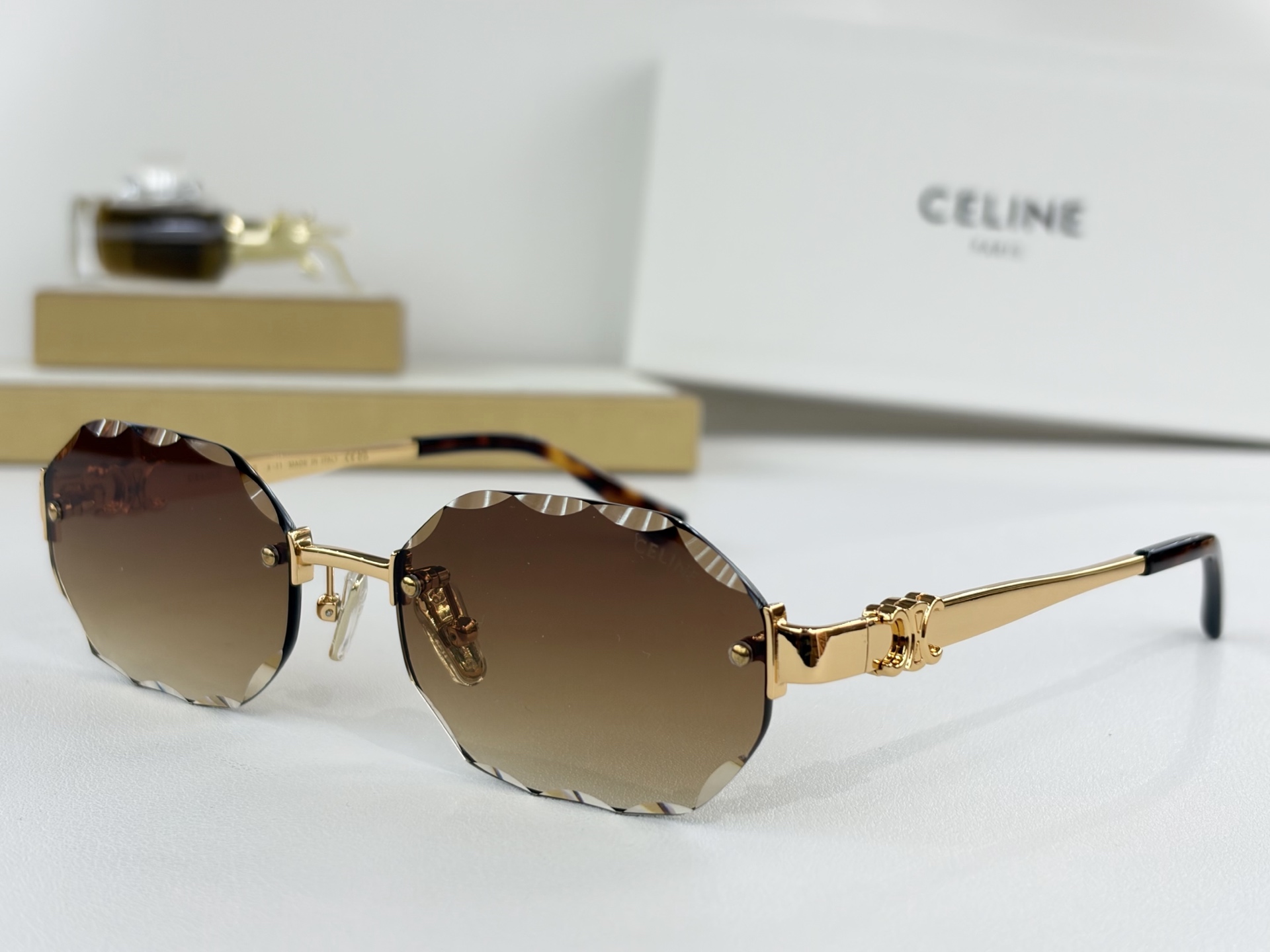 CELIN*MODEL: CL42141USIZE:56口18-143