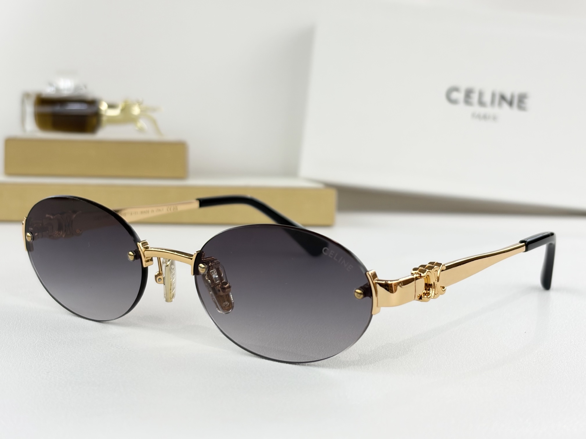 CELINEMODEL: CL42140USIZE:55口19-143