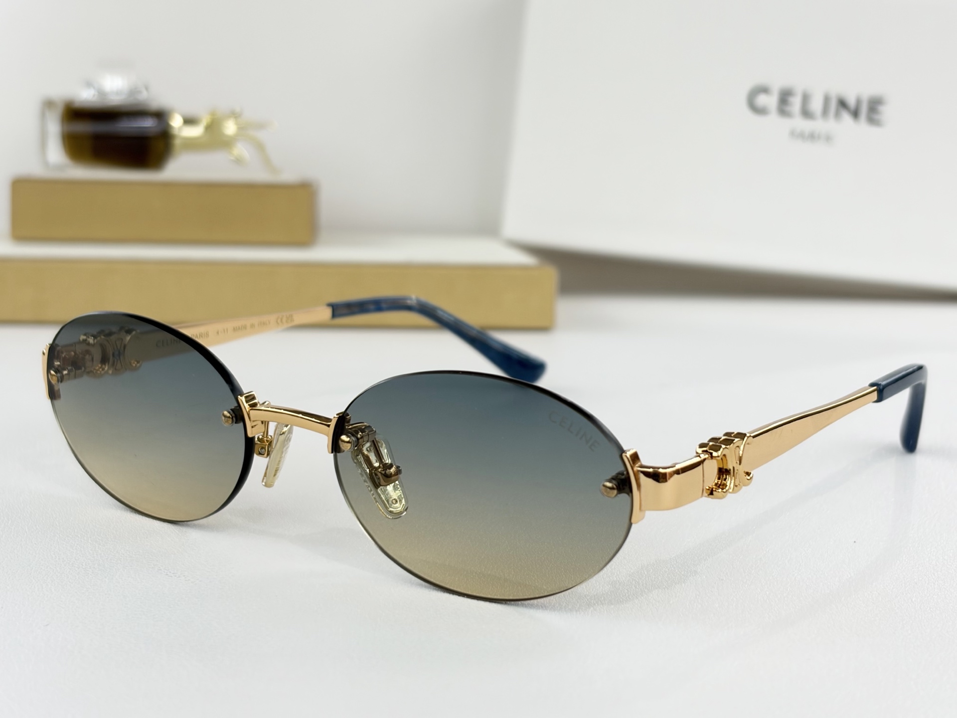 CELINEMODEL: CL42140USIZE:55口19-143