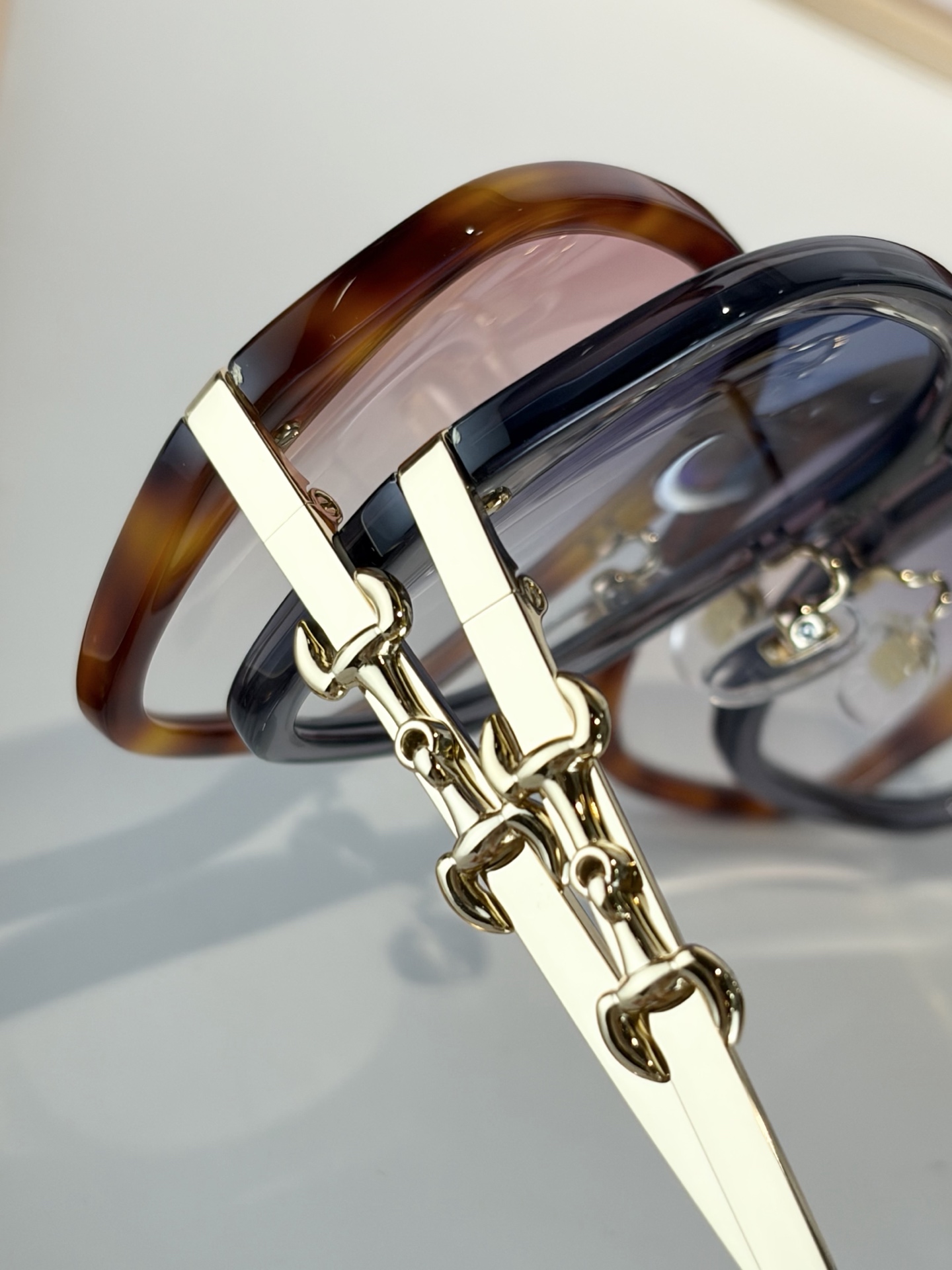 GUCC*MOD：GG2055SASize：57口17-145