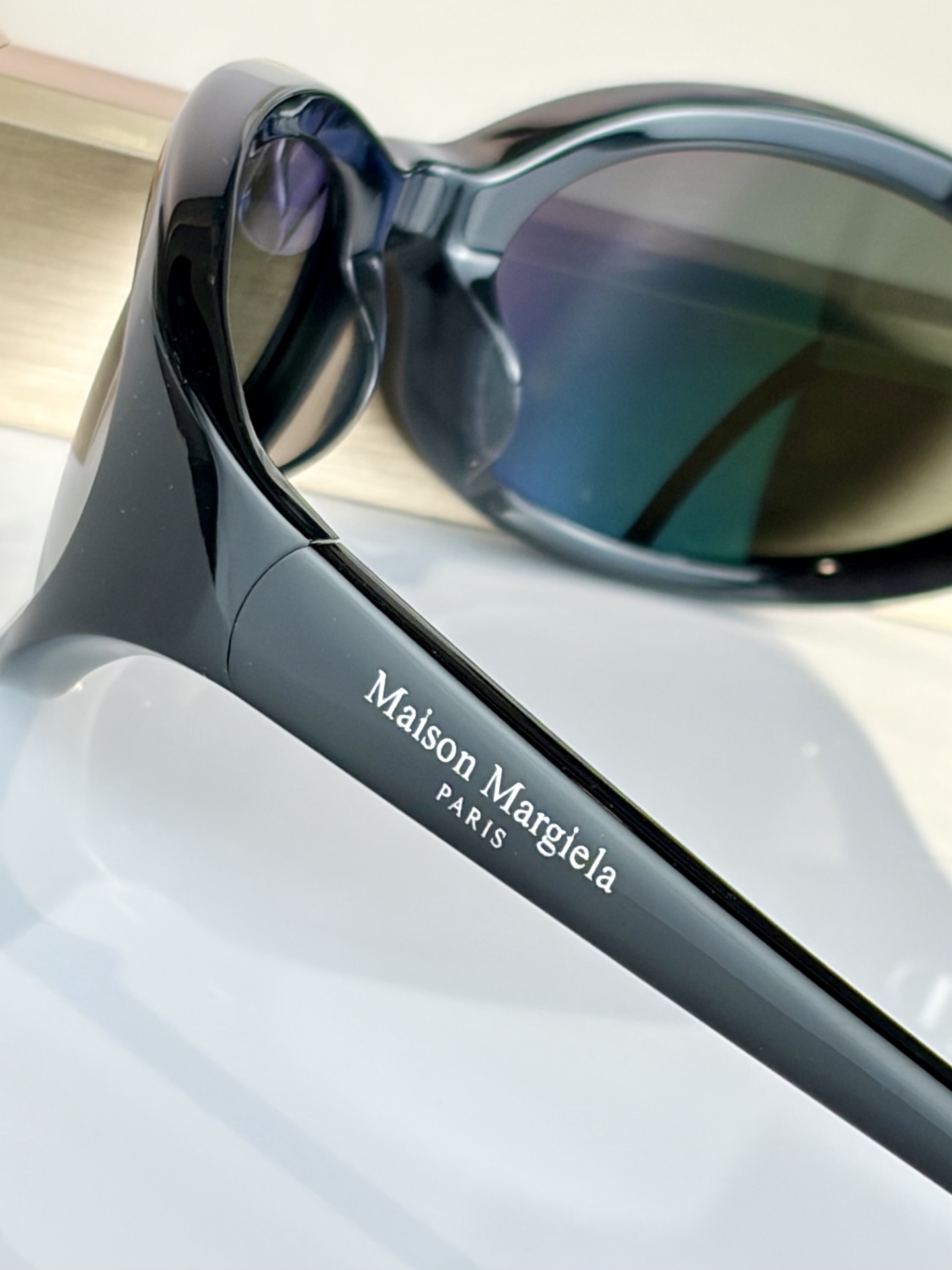 Maison Margiela X GENTLE MONSTE*MODEL:MM202SIZE：60口2