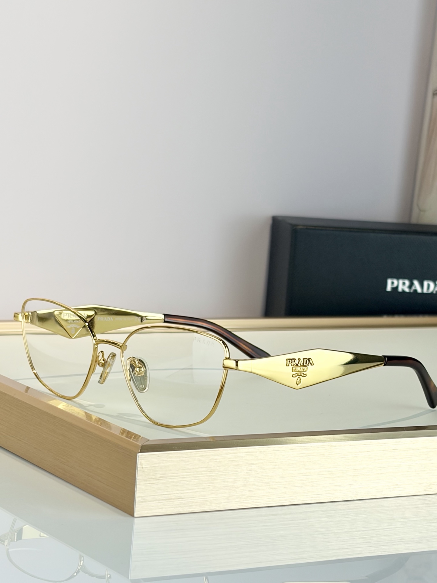 PRADAMODEL：PRD52VSIZE：54口17-140