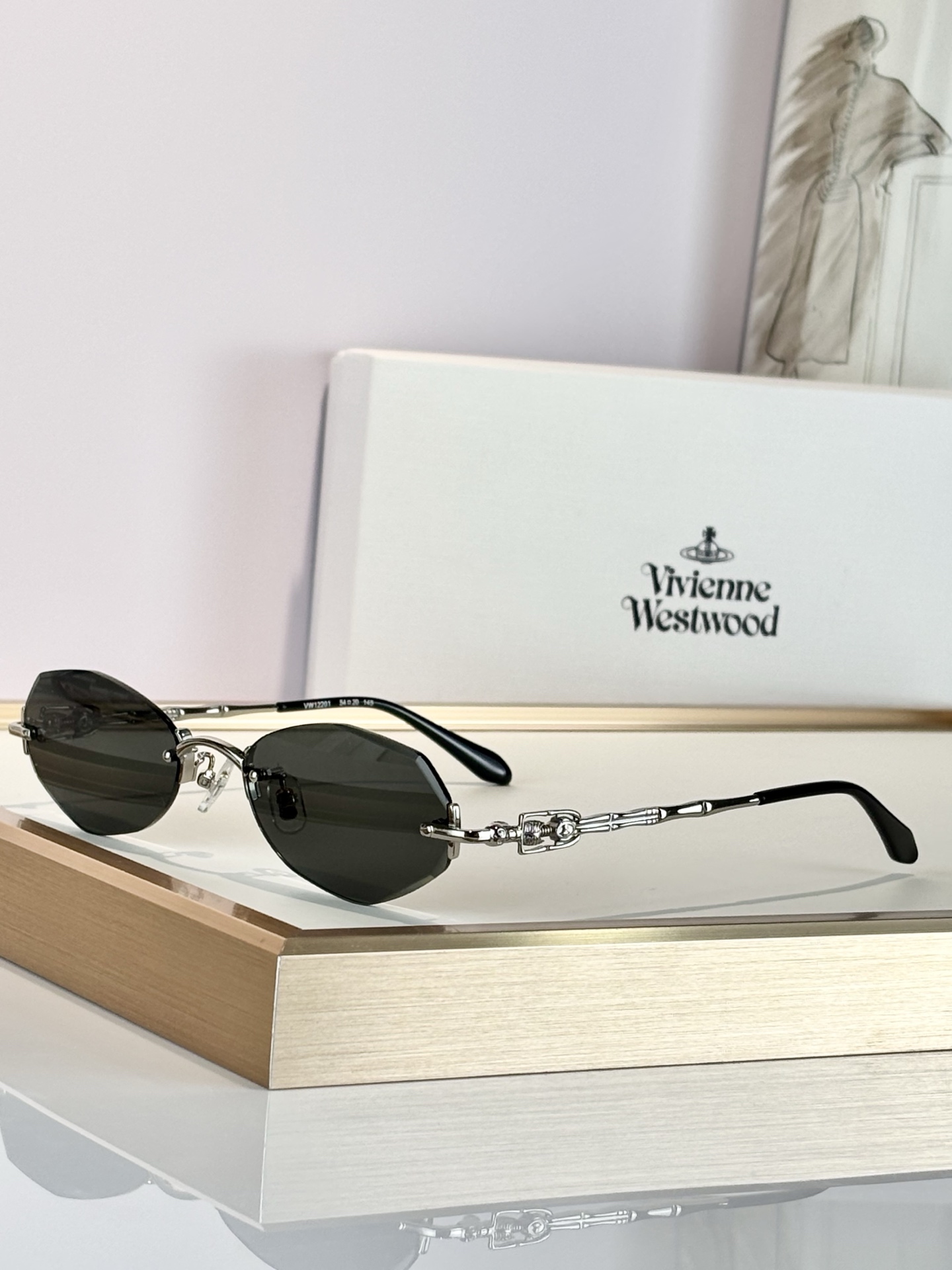 Vivienne WestwoodMODEL：VW12201 SIZE：54口20-145