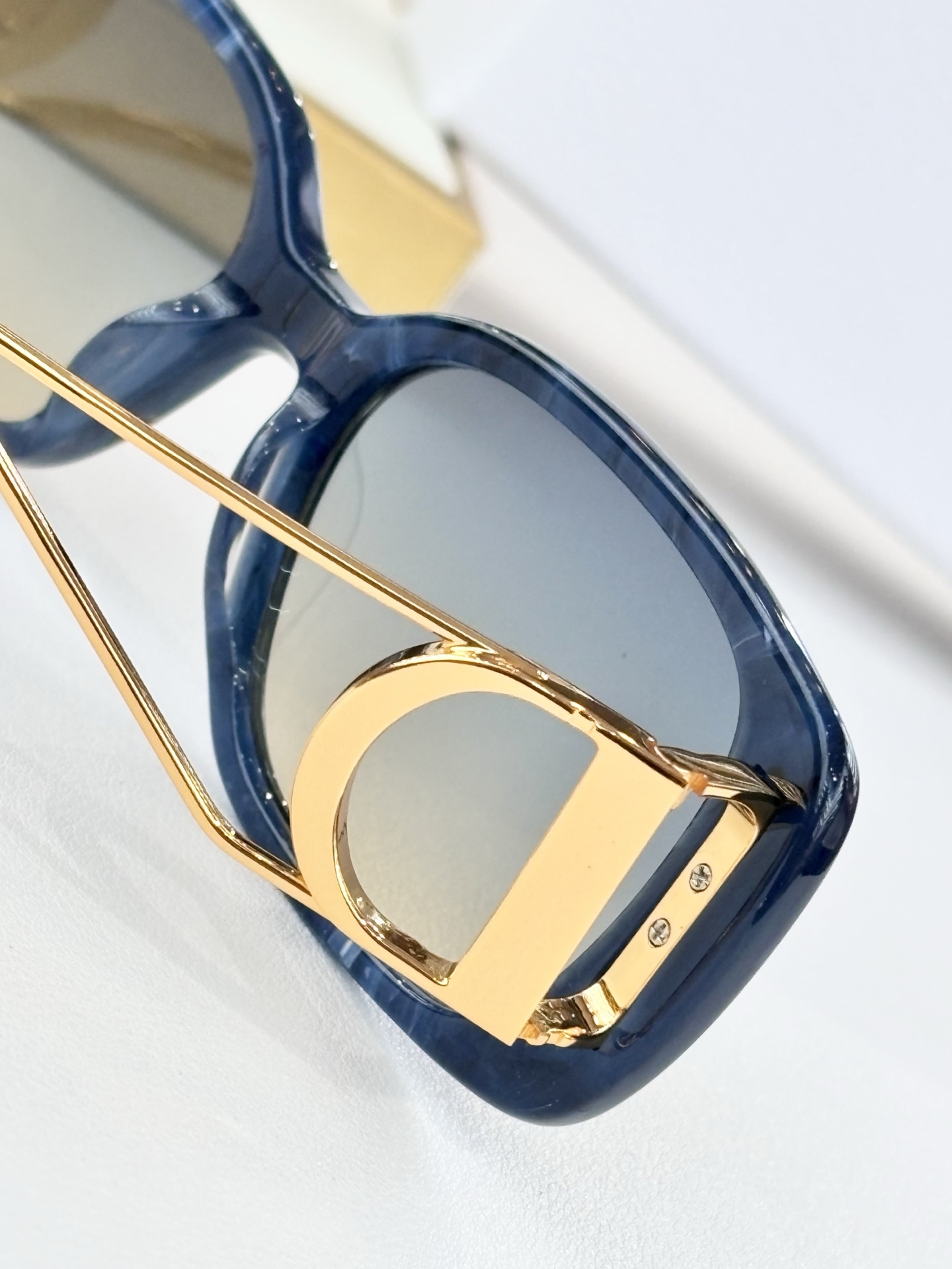 DIORMOD：DSGTA47UCKSize：55口18-140