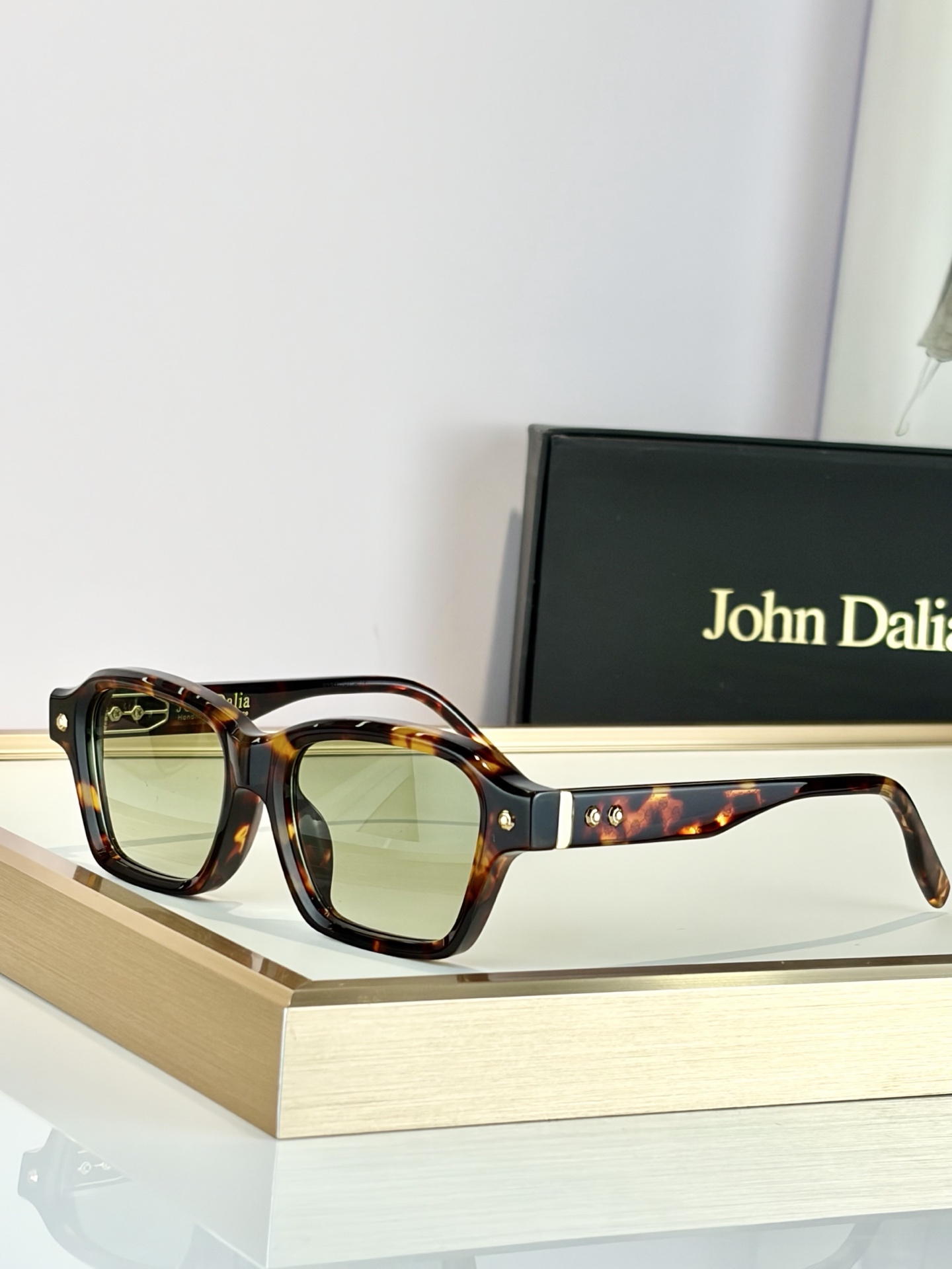 John DaliaMod：Project Series 08Size ：49口17老钱风极简主义品质看