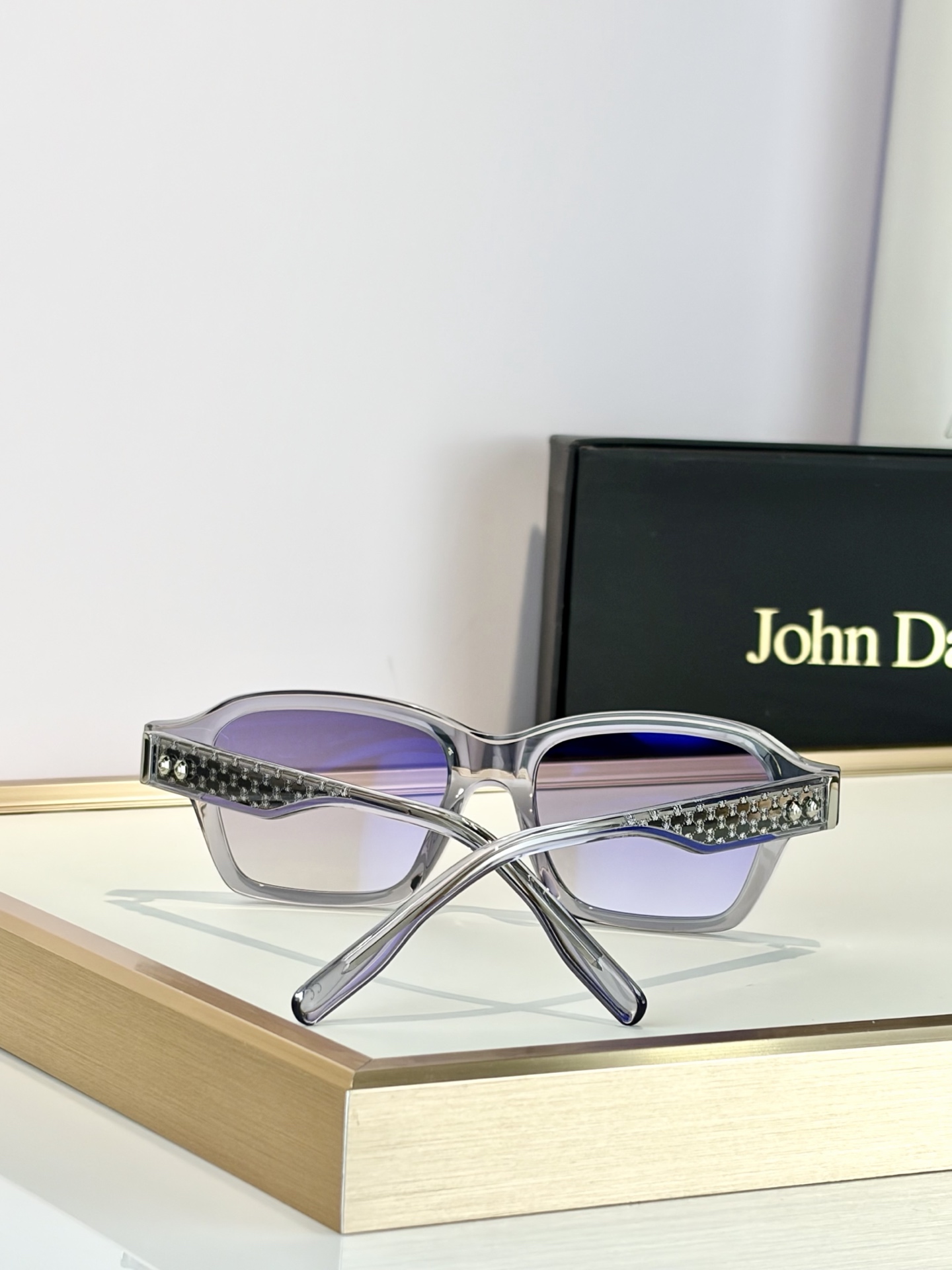 John DaliaMod：Project Series 08Size ：49口17老钱风极简主义品质看