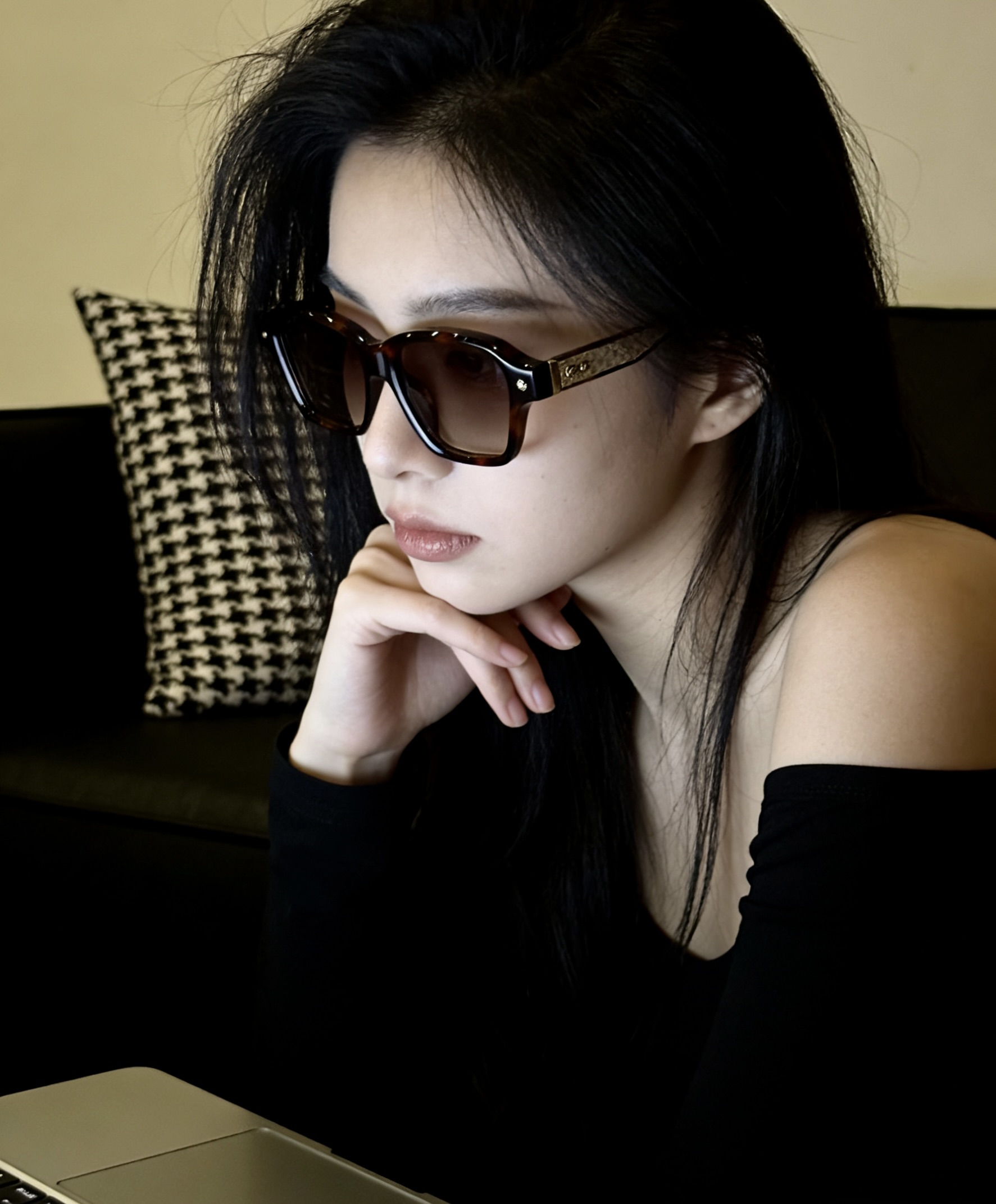 John DaliaMod：Project Series 08Size ：49口17老钱风极简主义品质看