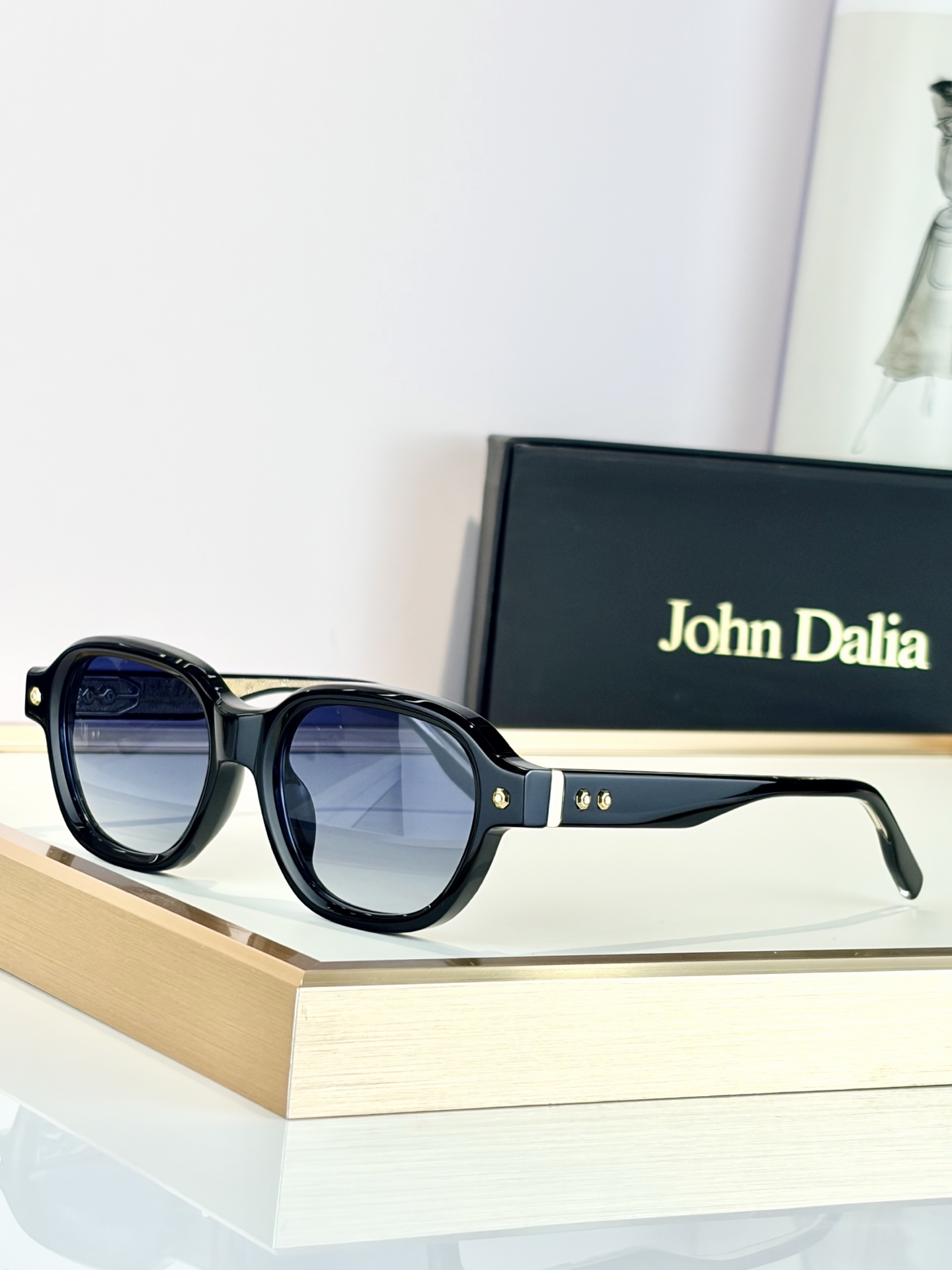 John DaliaMod：Project Series 12Size ：51口18老钱风极简主义品质看