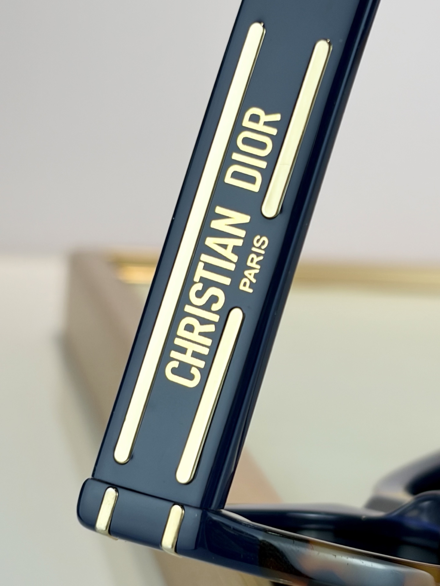 DIO*MODEL：Dio*Signature B5ISIZE：51口19-140