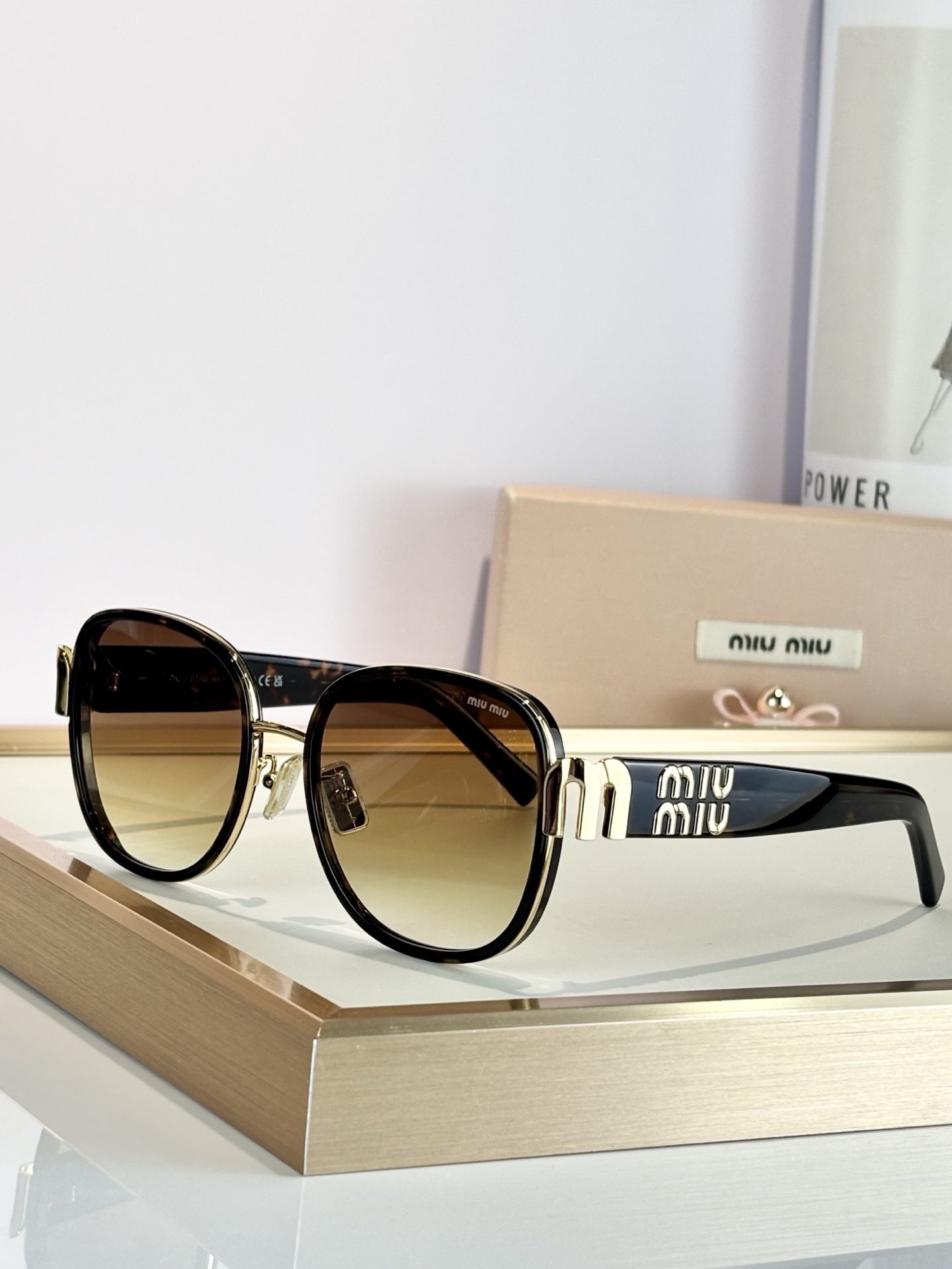 MIUMIUMOD：SMU56WSSize：57口20-145