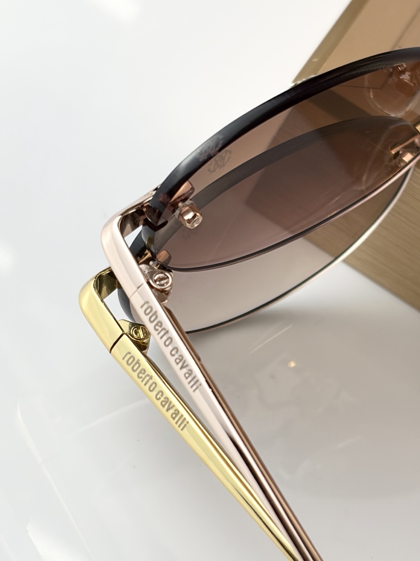 Roberto Cavalie*MODEL：SRC152MSIZE：56口17-140