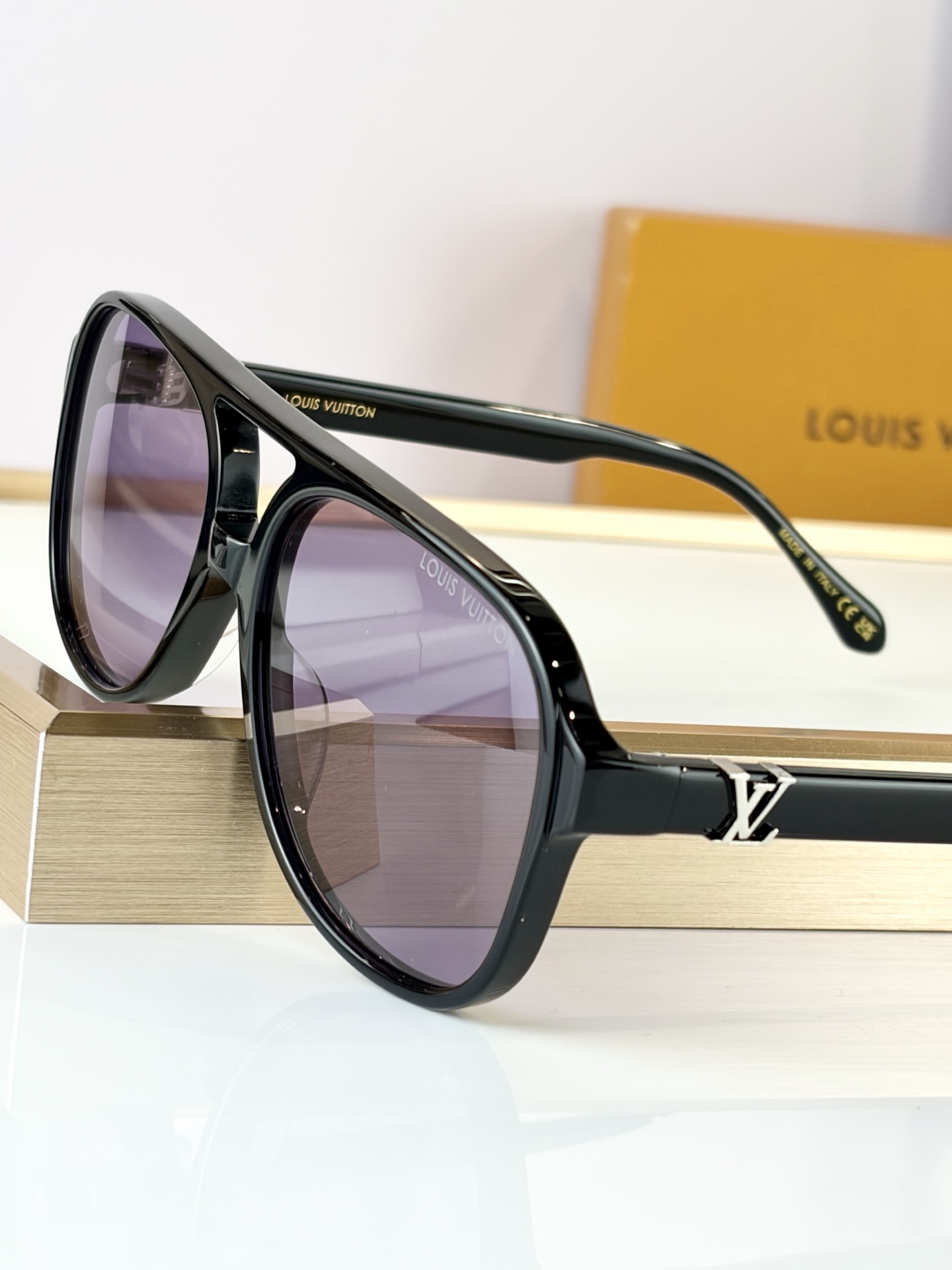 LOUIS VUITTOMODEL：Z2866USIZE：59口17-145