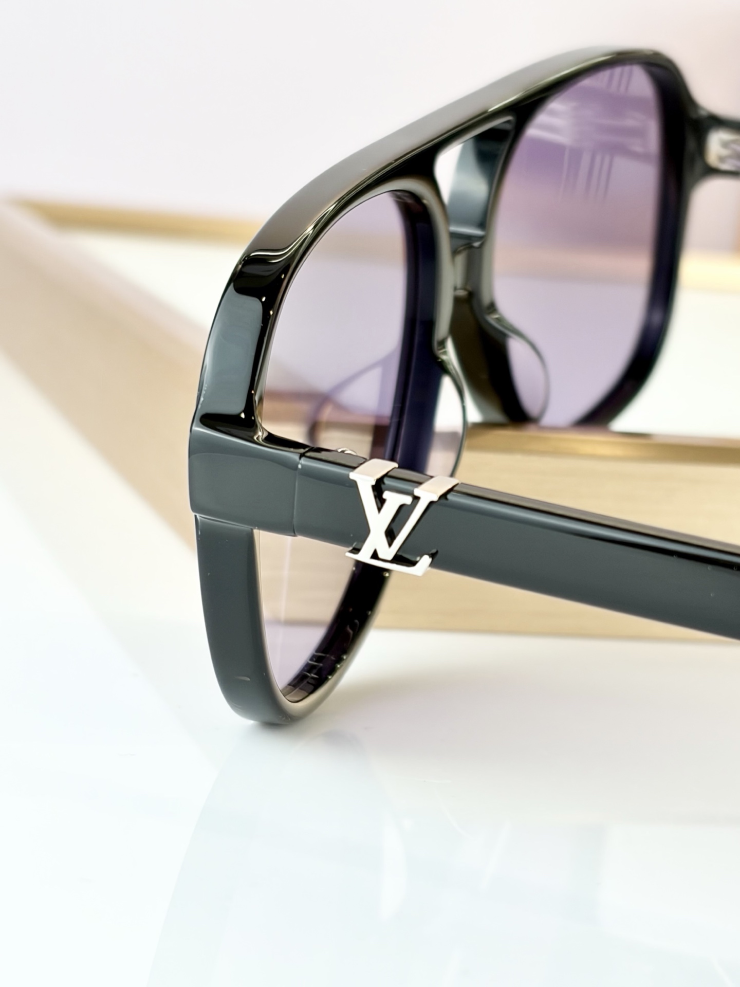 LOUIS VUITTOMODEL：Z2866USIZE：59口17-145